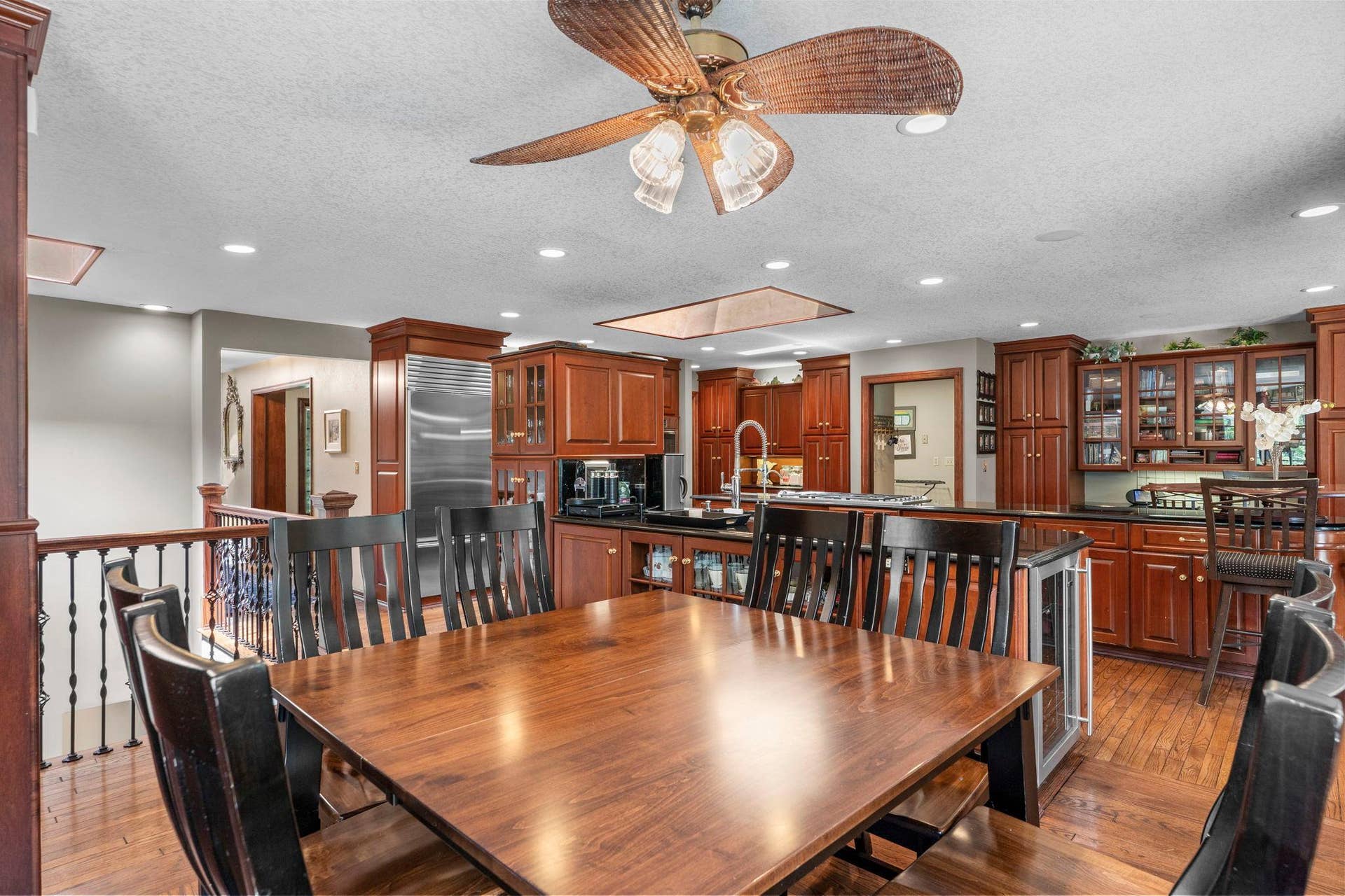 6191 Crackleberry Trail, Woodbury, MN 55129 34-web-or-mls-6191 Crackleberry Trail-173.jpg