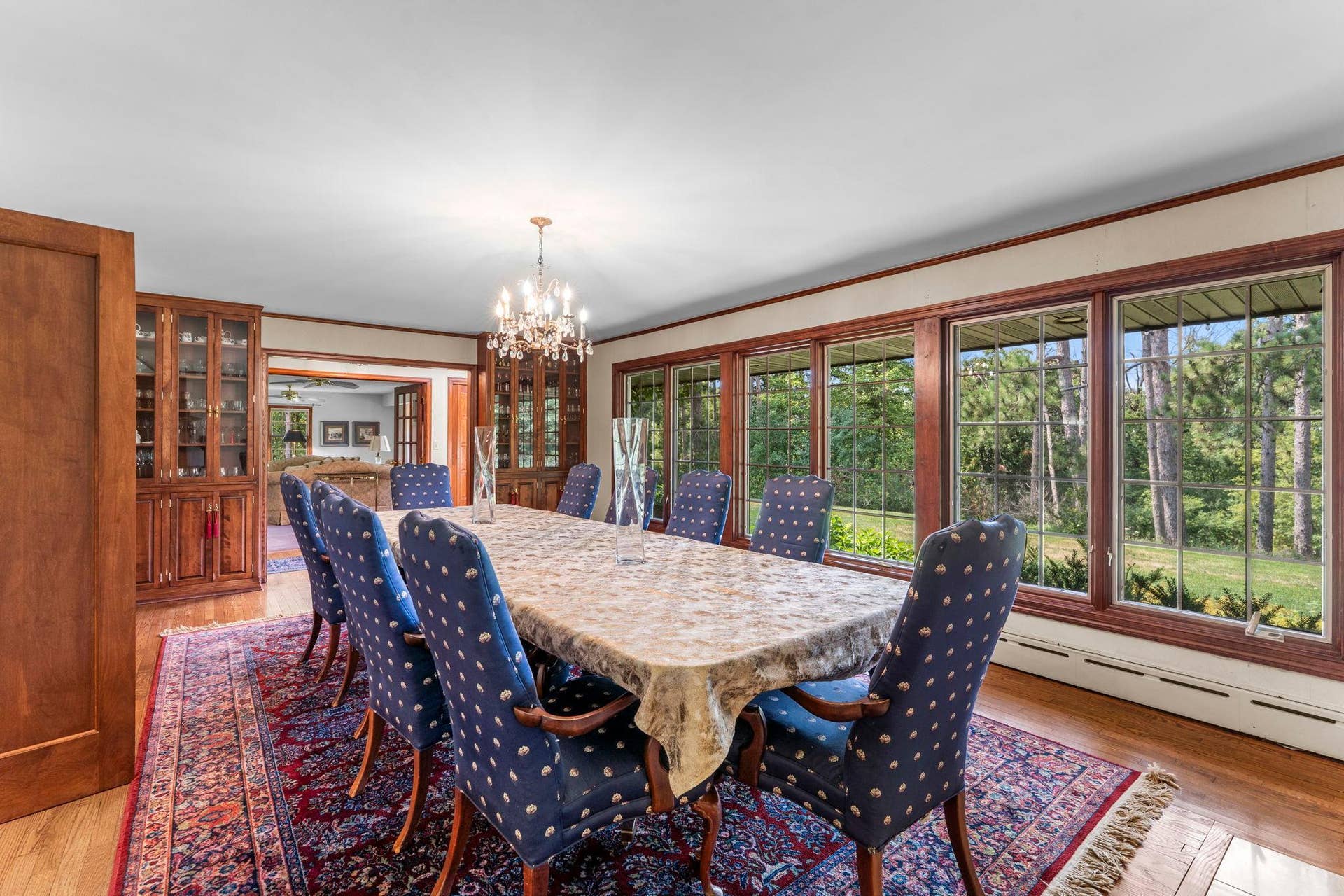 6191 Crackleberry Trail, Woodbury, MN 55129 14-web-or-mls-6191 Crackleberry Trail-240.jpg
