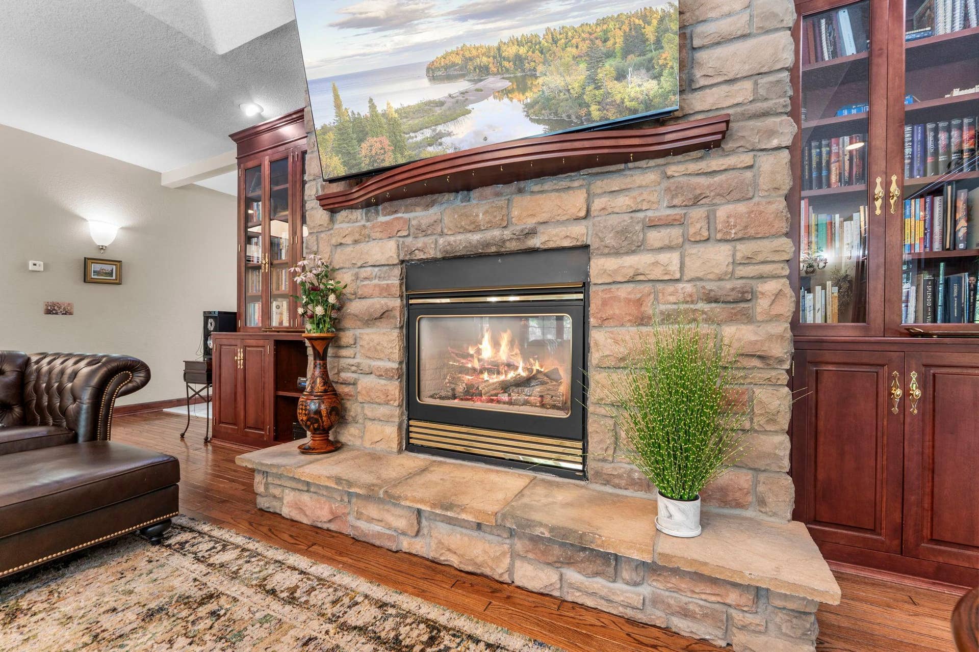 6191 Crackleberry Trail, Woodbury, MN 55129 30-web-or-mls-6191 Crackleberry Trail-323.jpg