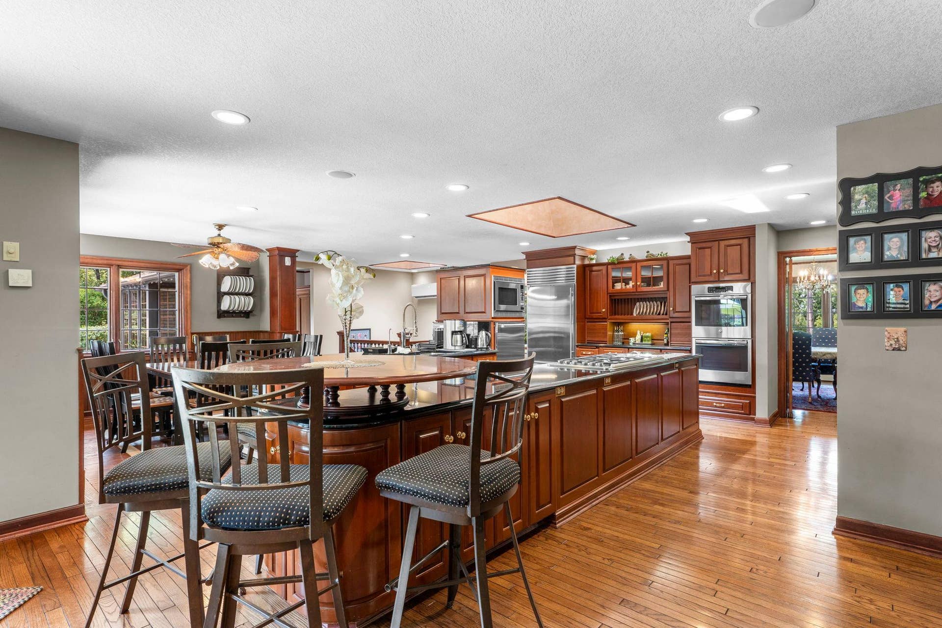 6191 Crackleberry Trail, Woodbury, MN 55129 36-web-or-mls-6191 Crackleberry Trail-183.jpg