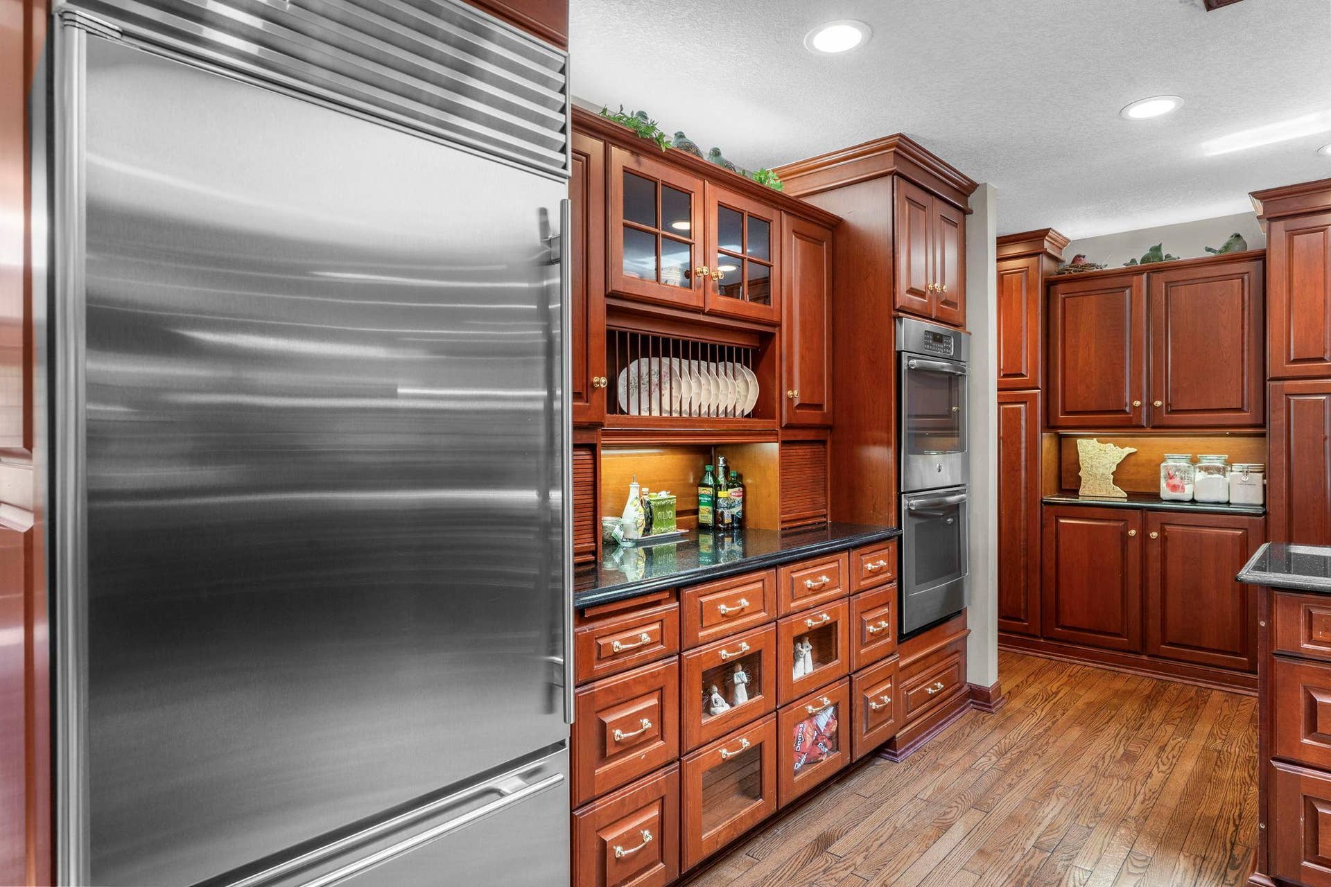 6191 Crackleberry Trail, Woodbury, MN 55129 46-web-or-mls-6191 Crackleberry Trail-233.jpg
