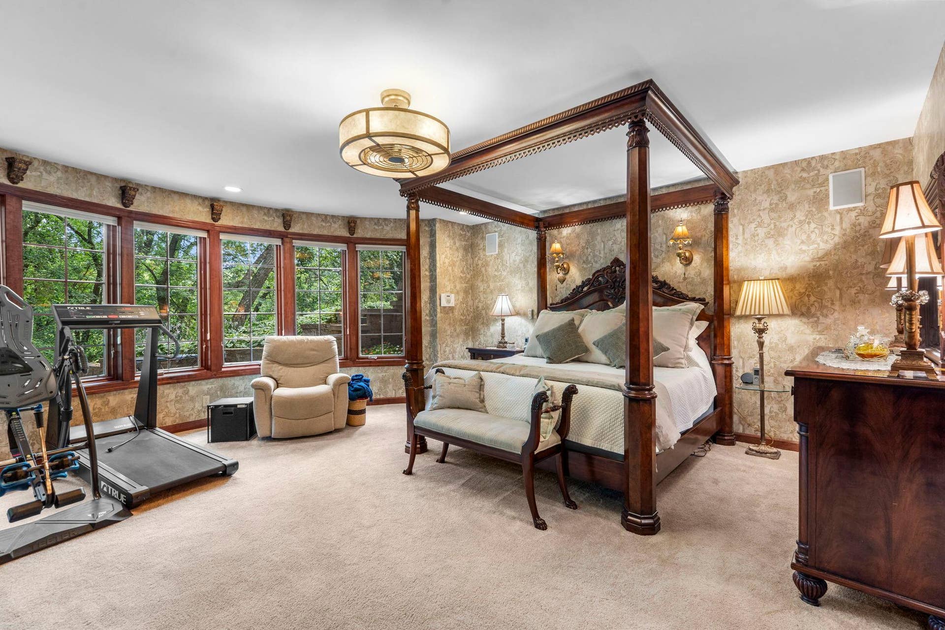 6191 Crackleberry Trail, Woodbury, MN 55129 50-web-or-mls-6191 Crackleberry Trail-8.jpg