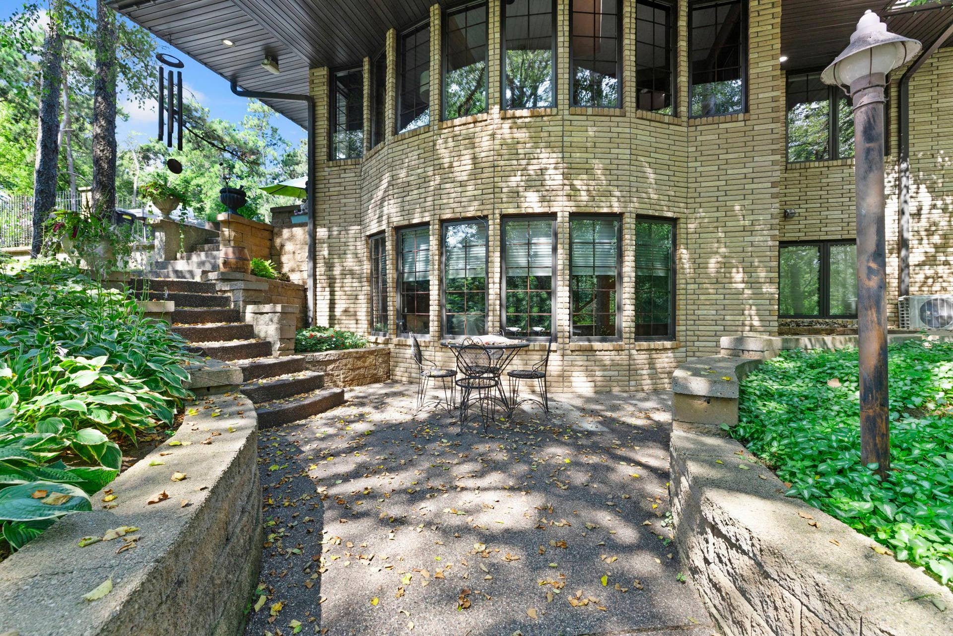 6191 Crackleberry Trail, Woodbury, MN 55129 6191 Crackleberry Trail, Woodbury, MN 55129
