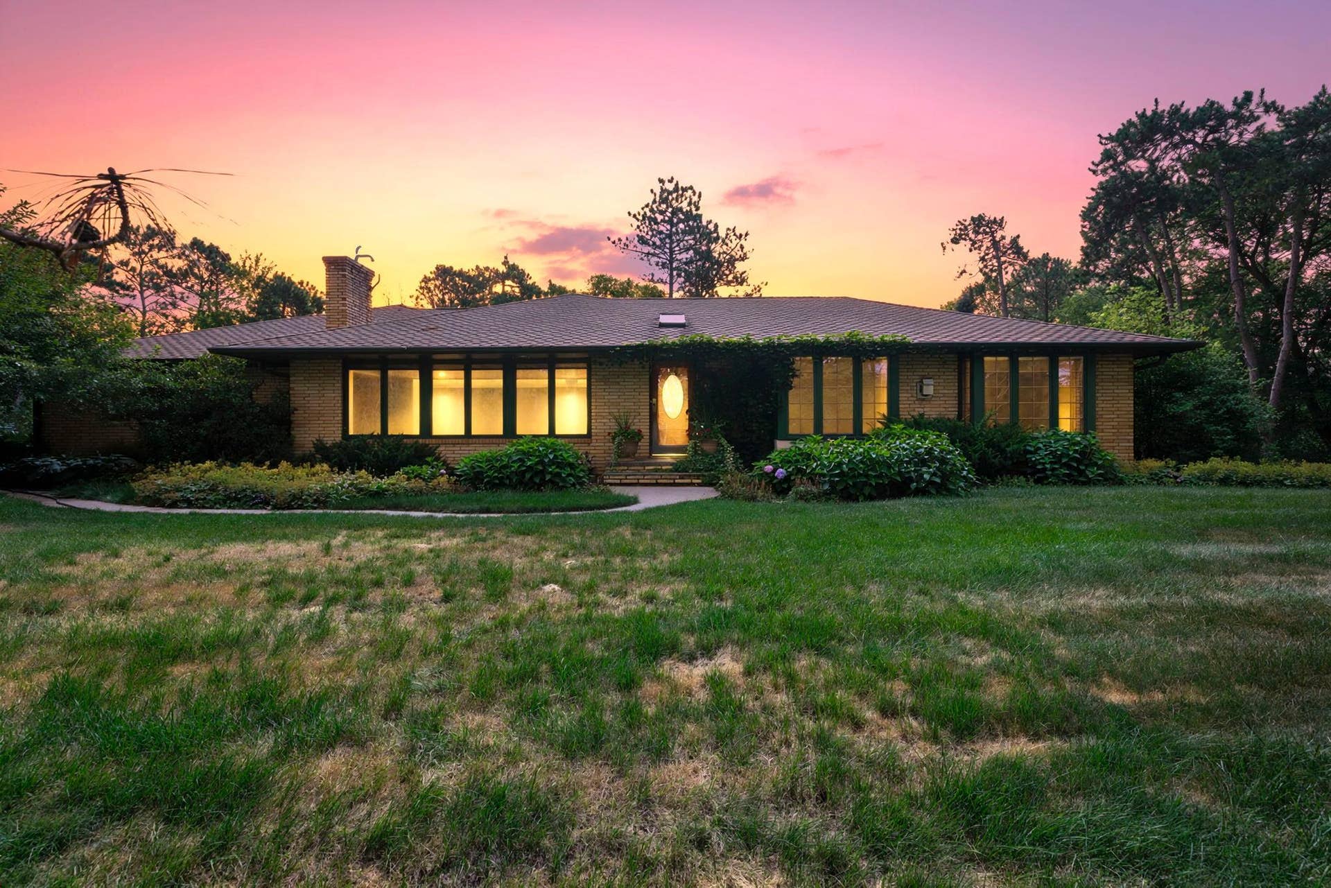 6191 Crackleberry Trail, Woodbury, MN 55129 6191 Crackleberry Trail, Woodbury, MN 55129