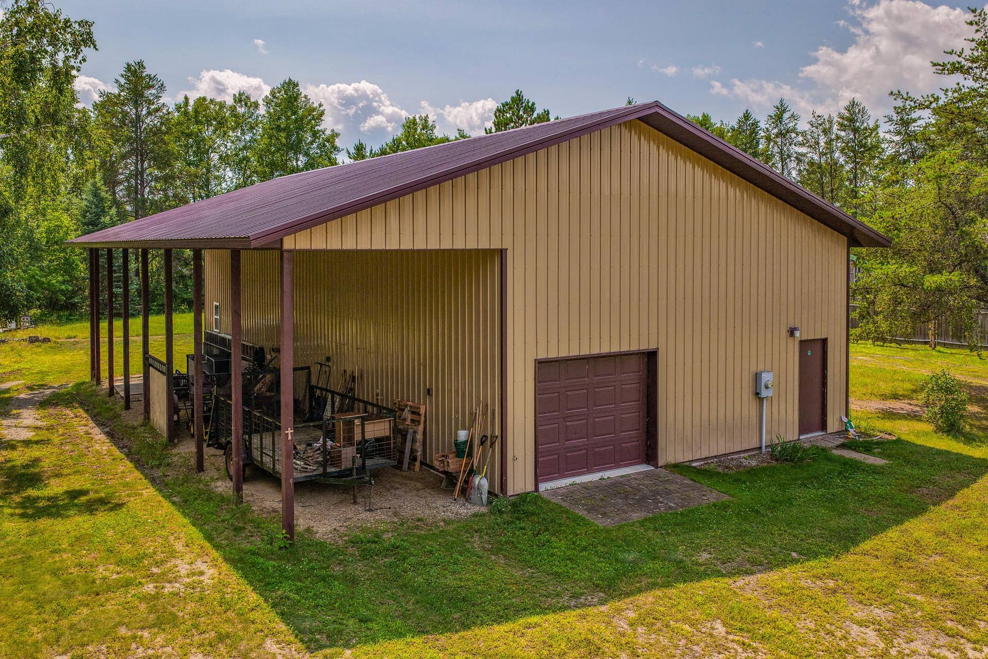 5252 Elmwood Court NE, Bemidji, MN 56601 Shop