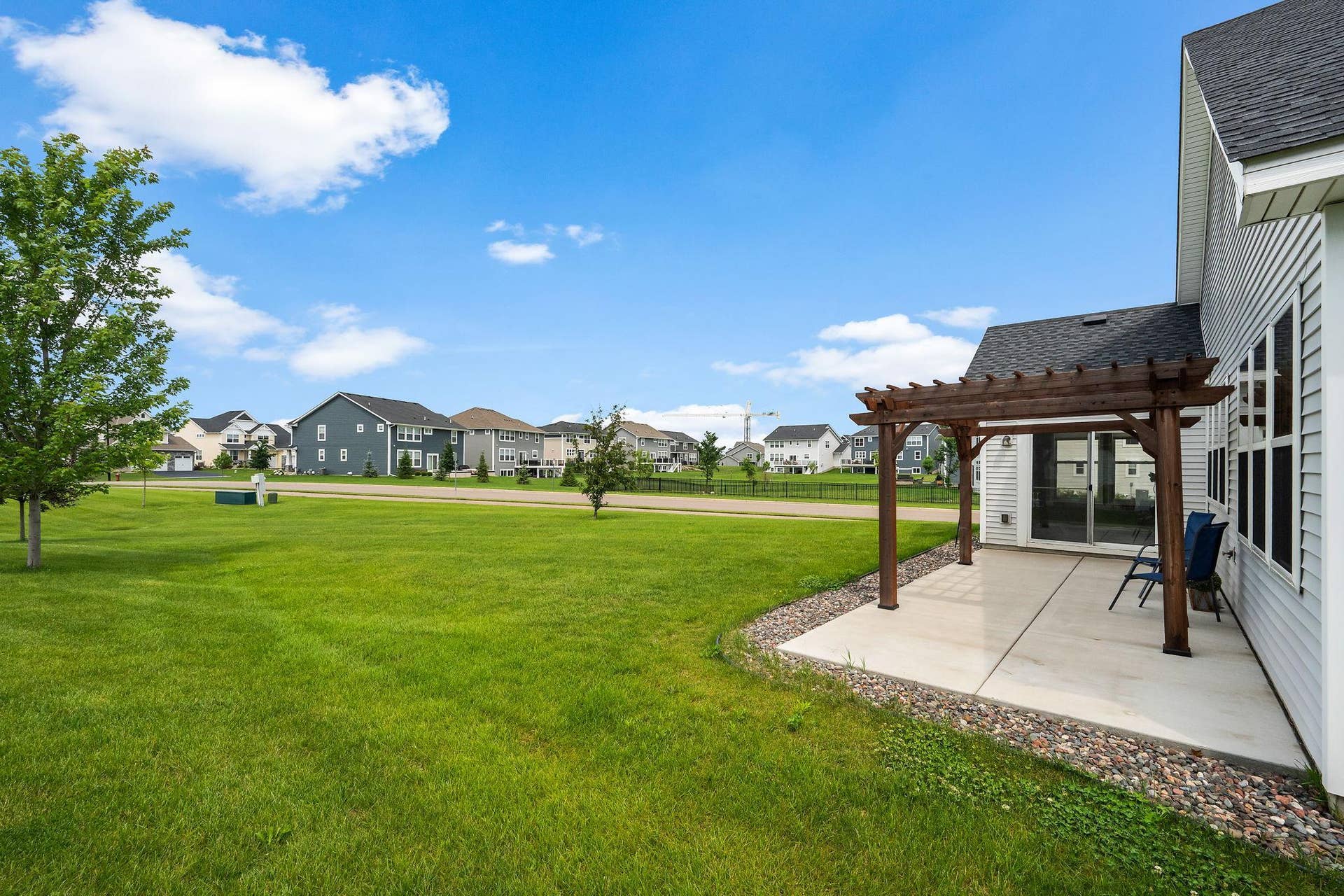 8388 Yearling Drive, Woodbury, MN 55129 8388 Yearling Drive, Woodbury, MN 55129
