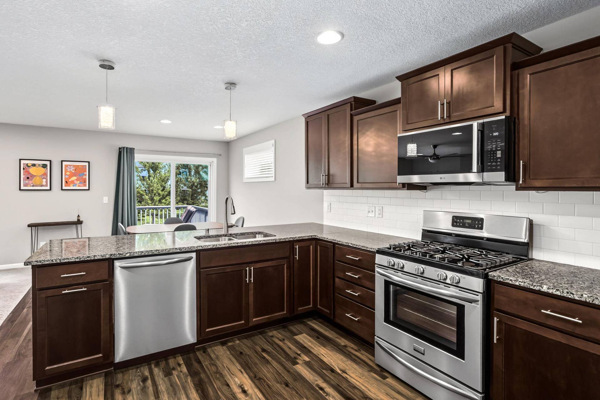 9415 Toledo Lane N, Brooklyn Park, MN 55443 17-web-or-mls-9415 Toledo Ln (17).jpg