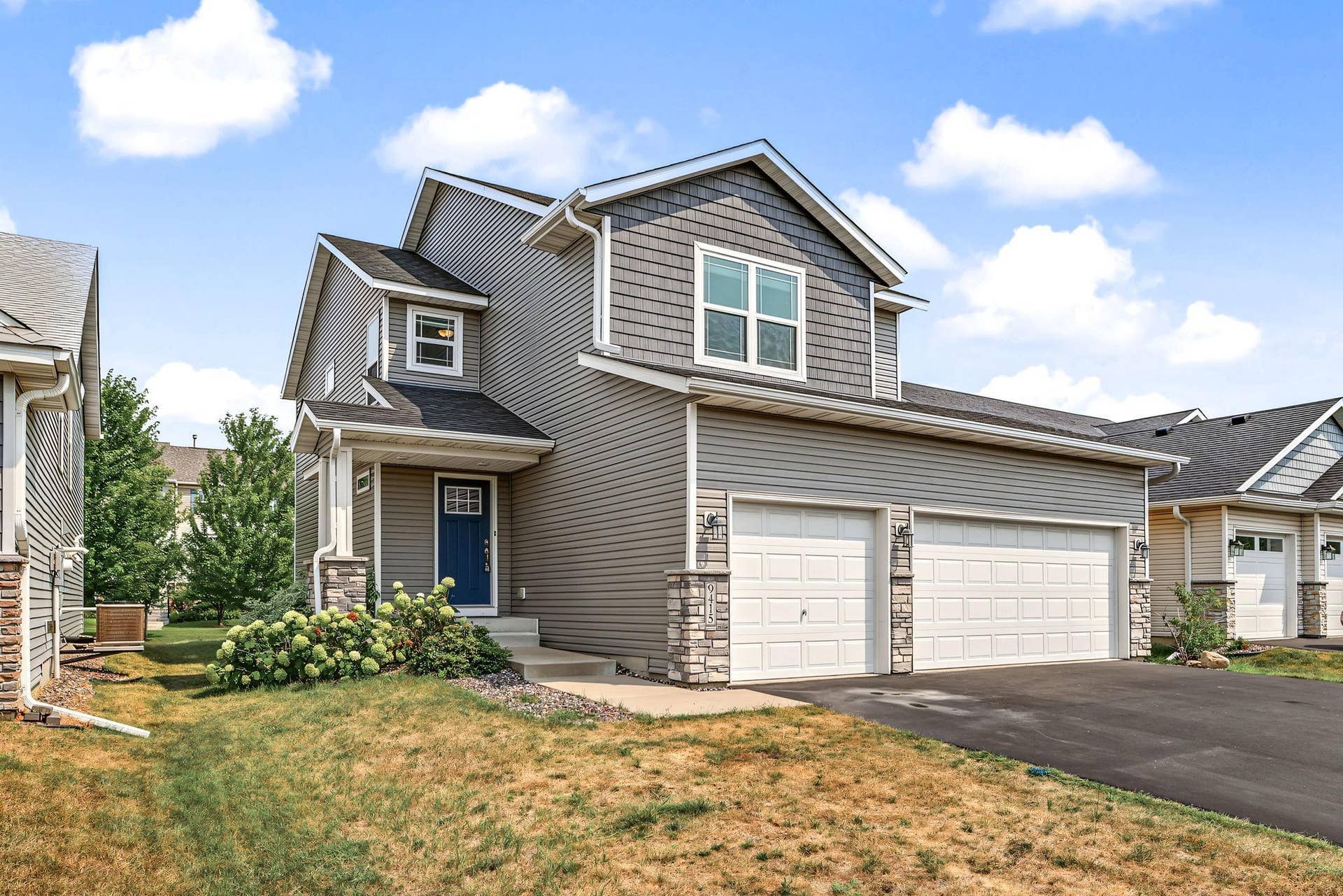 9415 Toledo Lane N, Brooklyn Park, MN 55443 2-web-or-mls-9415 Toledo Ln (2).jpg