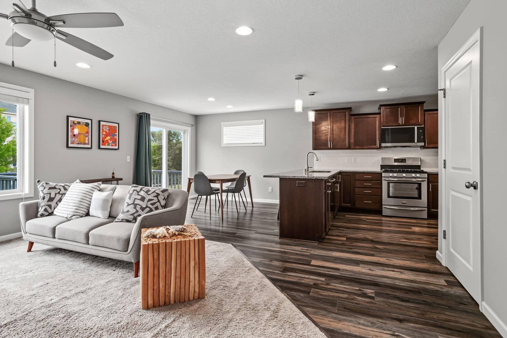 9415 Toledo Lane N, Brooklyn Park, MN 55443 10-web-or-mls-9415 Toledo Ln (10).jpg