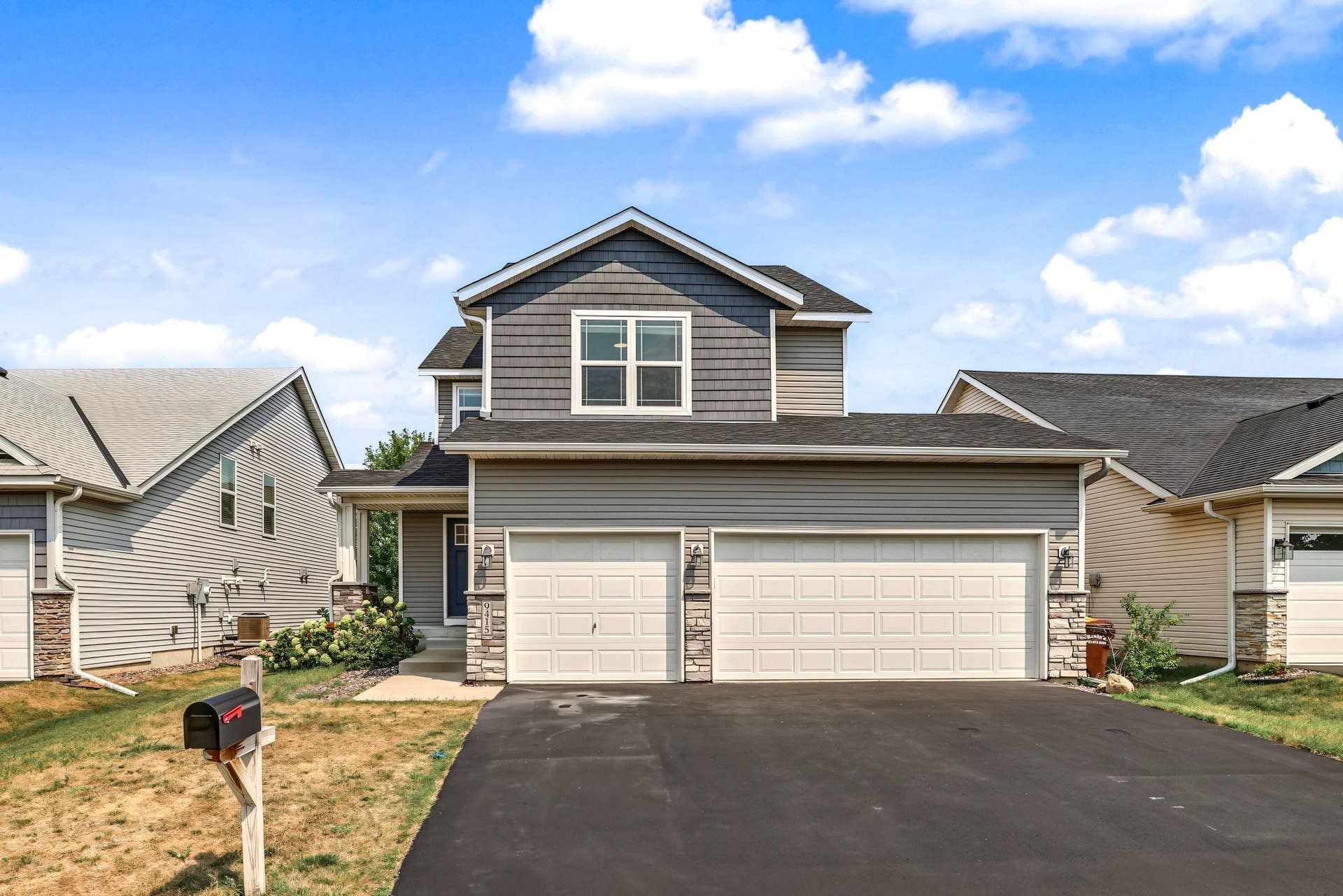 9415 Toledo Lane N, Brooklyn Park, MN 55443 1-web-or-mls-9415 Toledo Ln (1).jpg