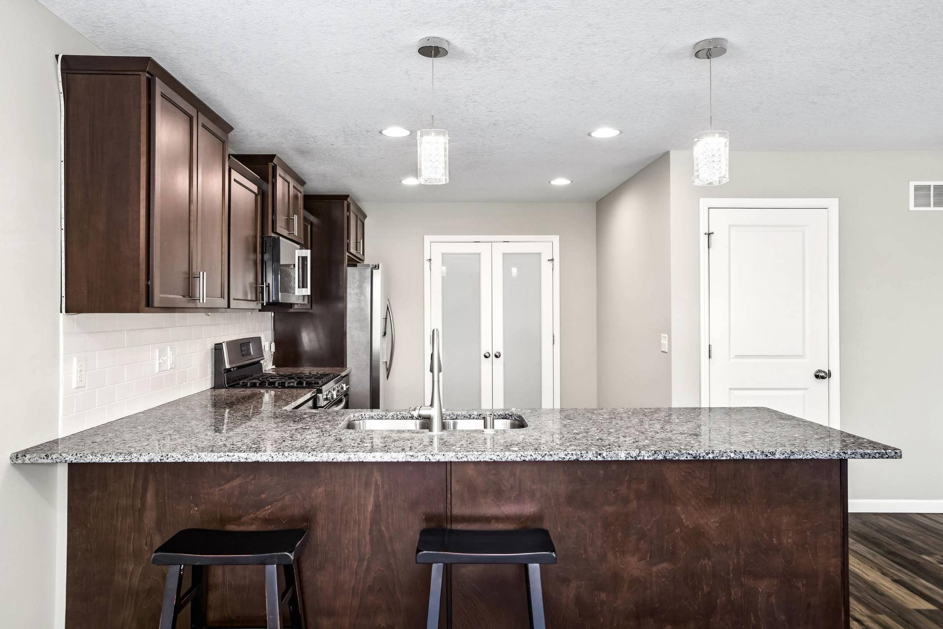 9415 Toledo Lane N, Brooklyn Park, MN 55443 14-web-or-mls-9415 Toledo Ln (14).jpg