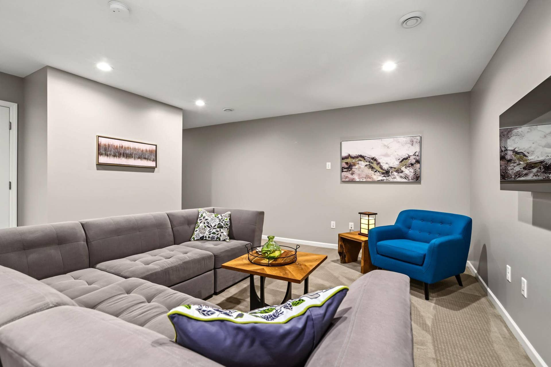 9415 Toledo Lane N, Brooklyn Park, MN 55443 Fun, huge lower level family room