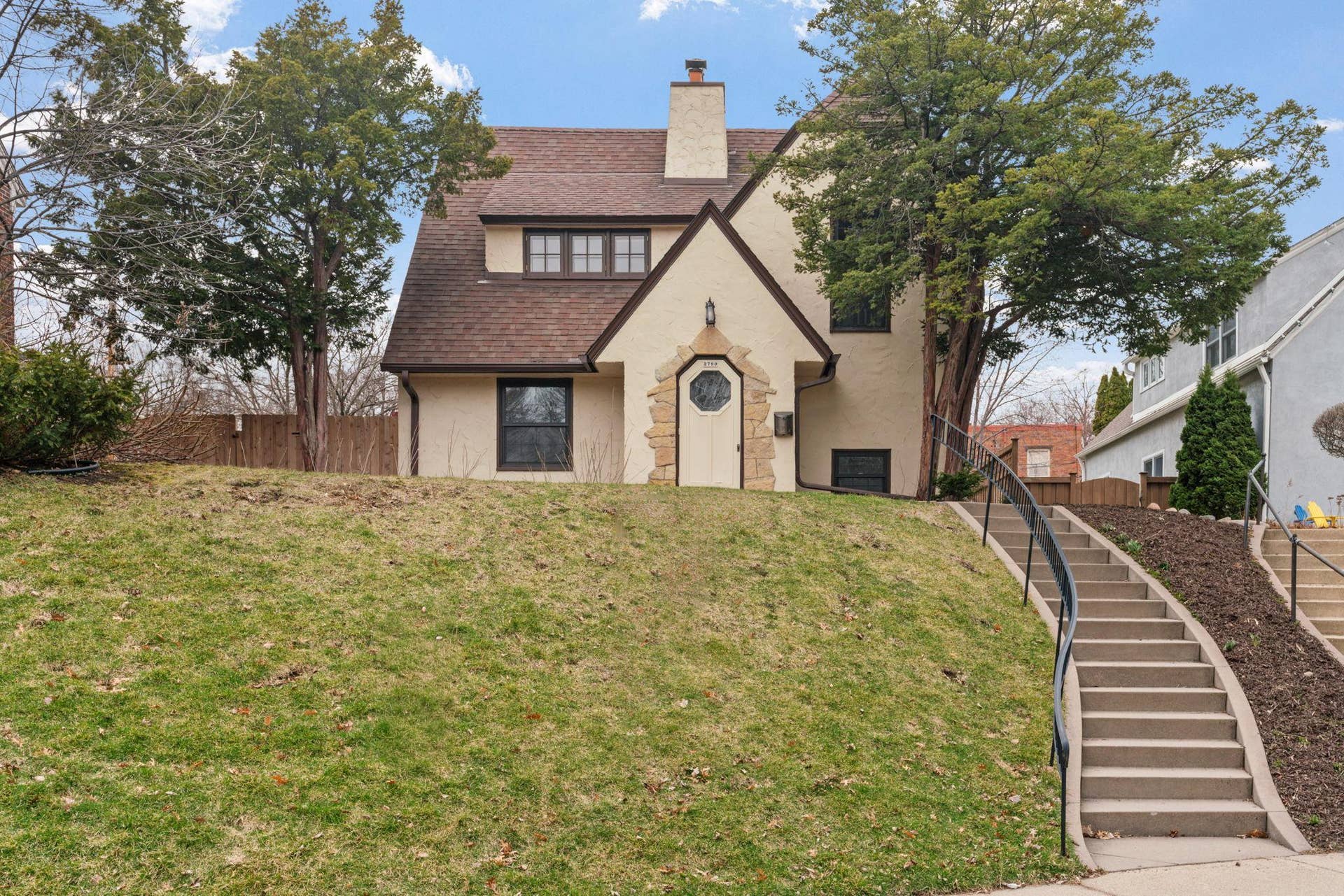 2-web-or-mls-2790 Dean Pkwy Reshoot-2.jpg