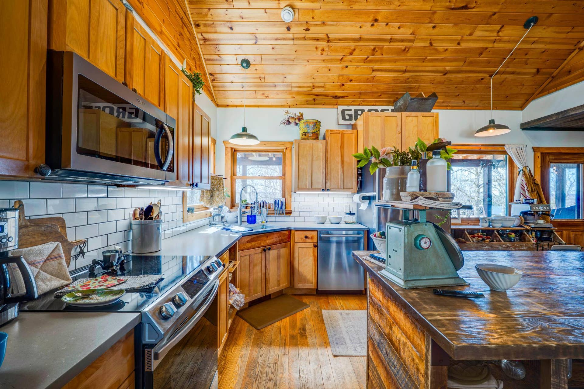 43522 US 71, Bemidji, MN 56461 PANA3058_59_60_61_62_63_64Interior01 (1) - Copy.jpg
