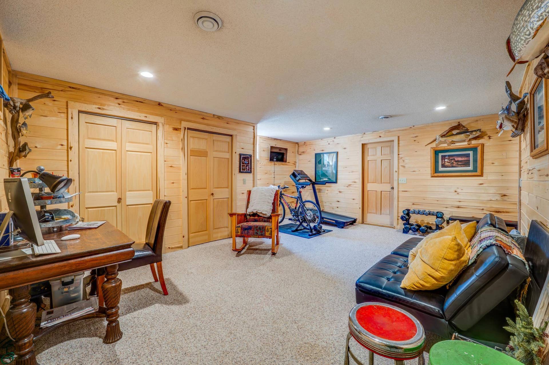 43522 US 71, Bemidji, MN 56461 PANA3177_78_79_80_81_82_83Interior01 (1).jpg