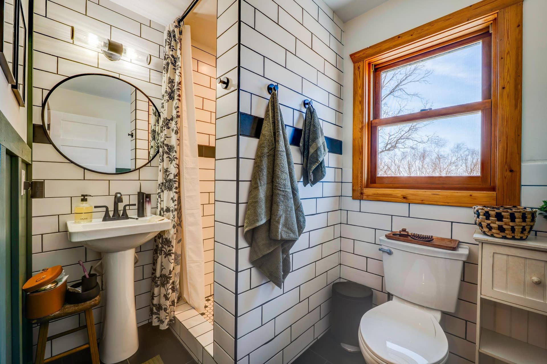 43522 US 71, Bemidji, MN 56461 PANA3170_1_2_3_4_5_6Interior01 (1).jpg