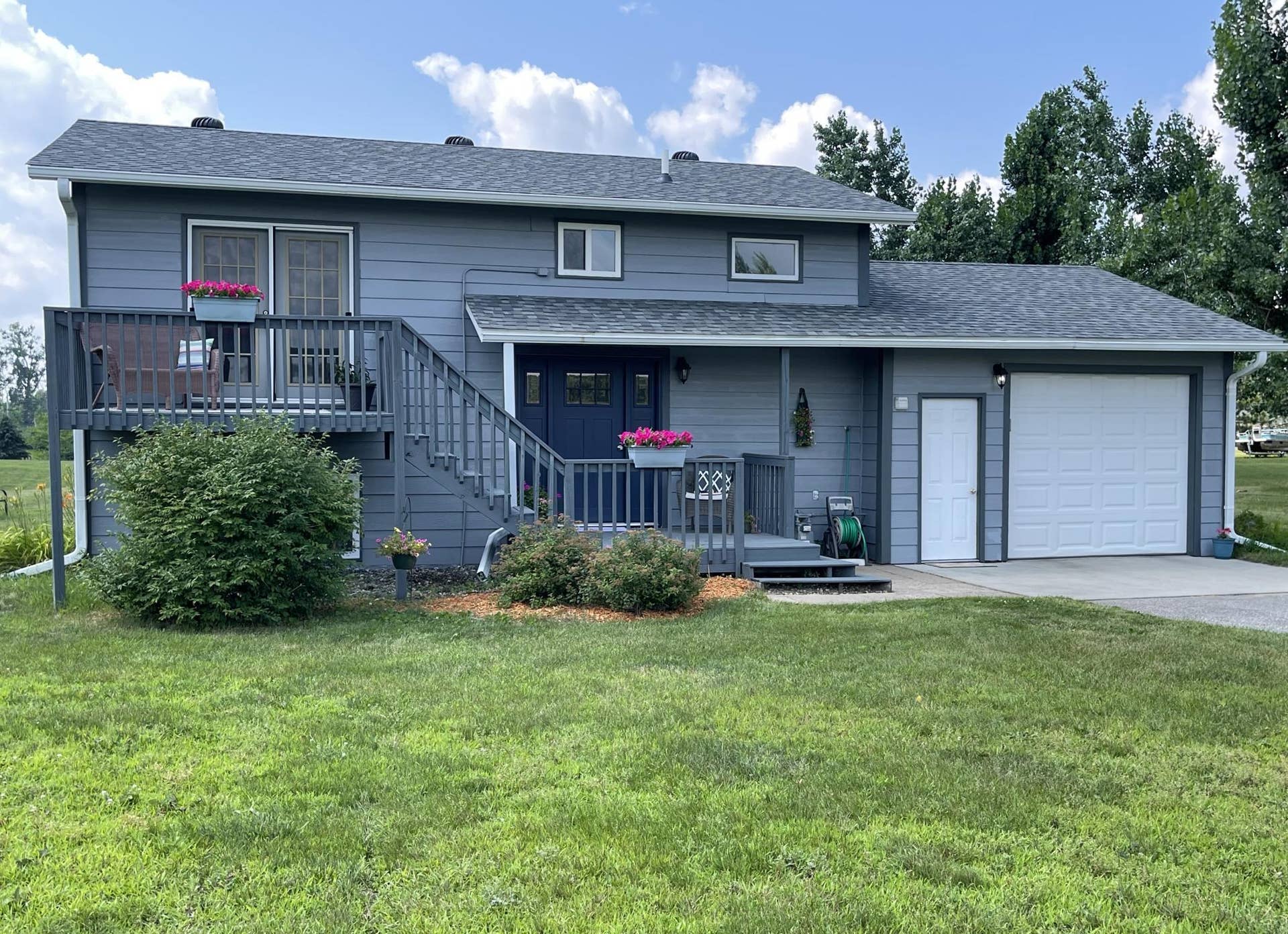 121 Merle Court NE, Bemidji, MN 56601 Home Main.jpeg