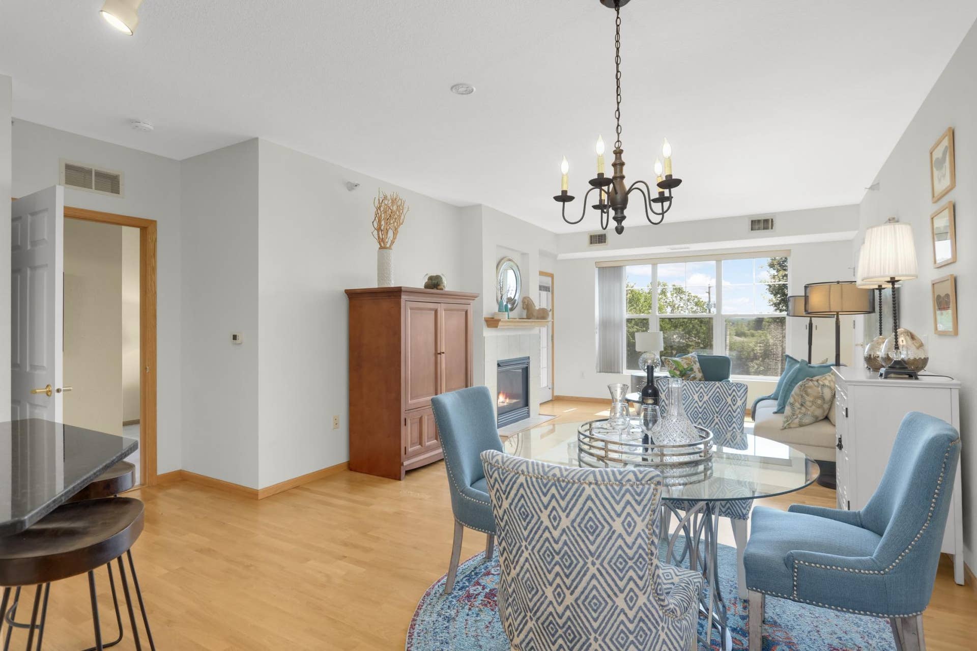 1800 Graham Avenue, #226, 94, Saint Paul, MN 55116 Welcome to 1800 Graham #226!