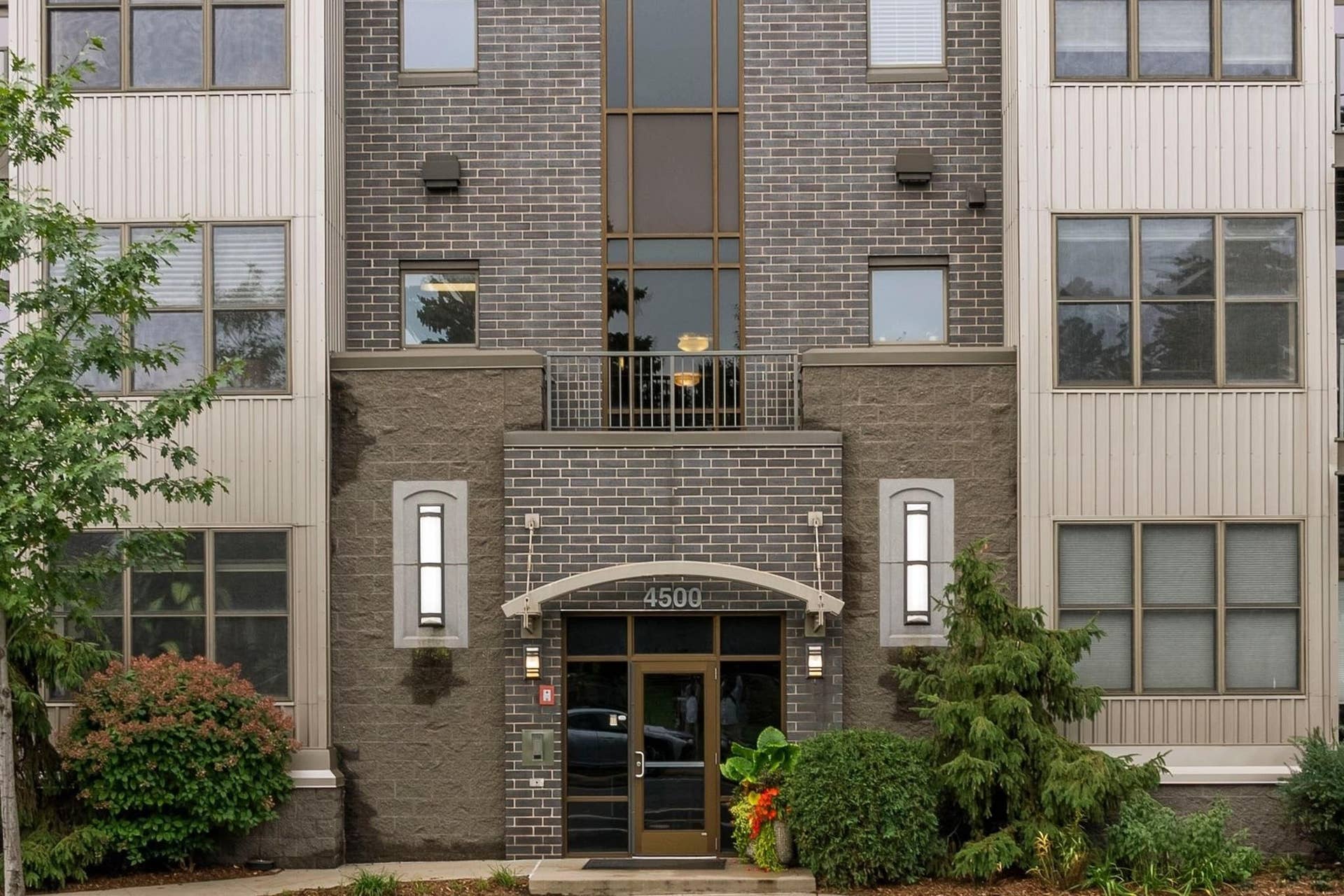 4500 Chicago Avenue S, #110, 66, Minneapolis, MN 55407 FrontEntrance-2048x1365.jpg