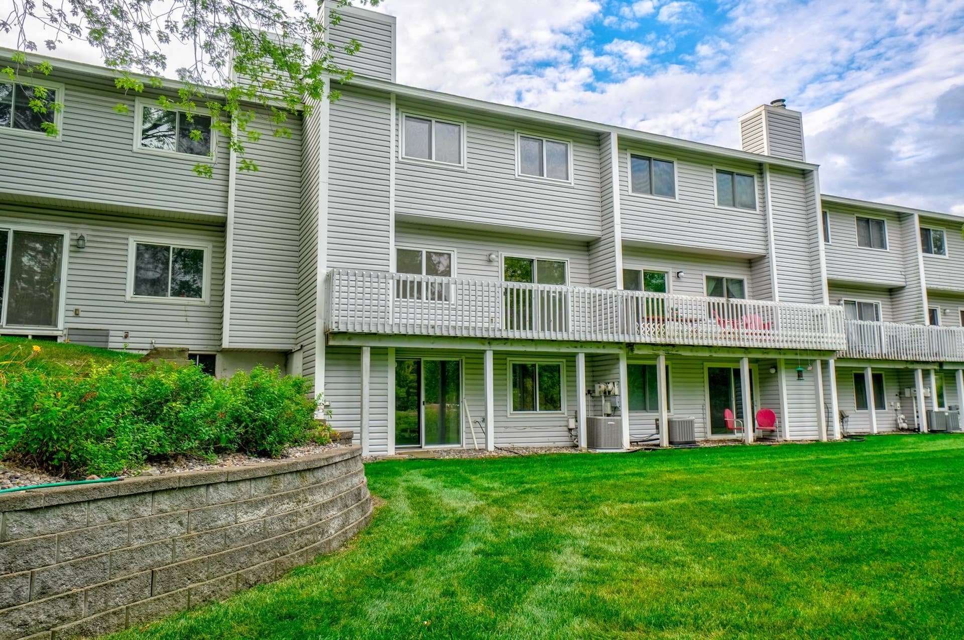 2174 Tower Court, Woodbury, MN 55125 2174 Tower Court-69.jpg