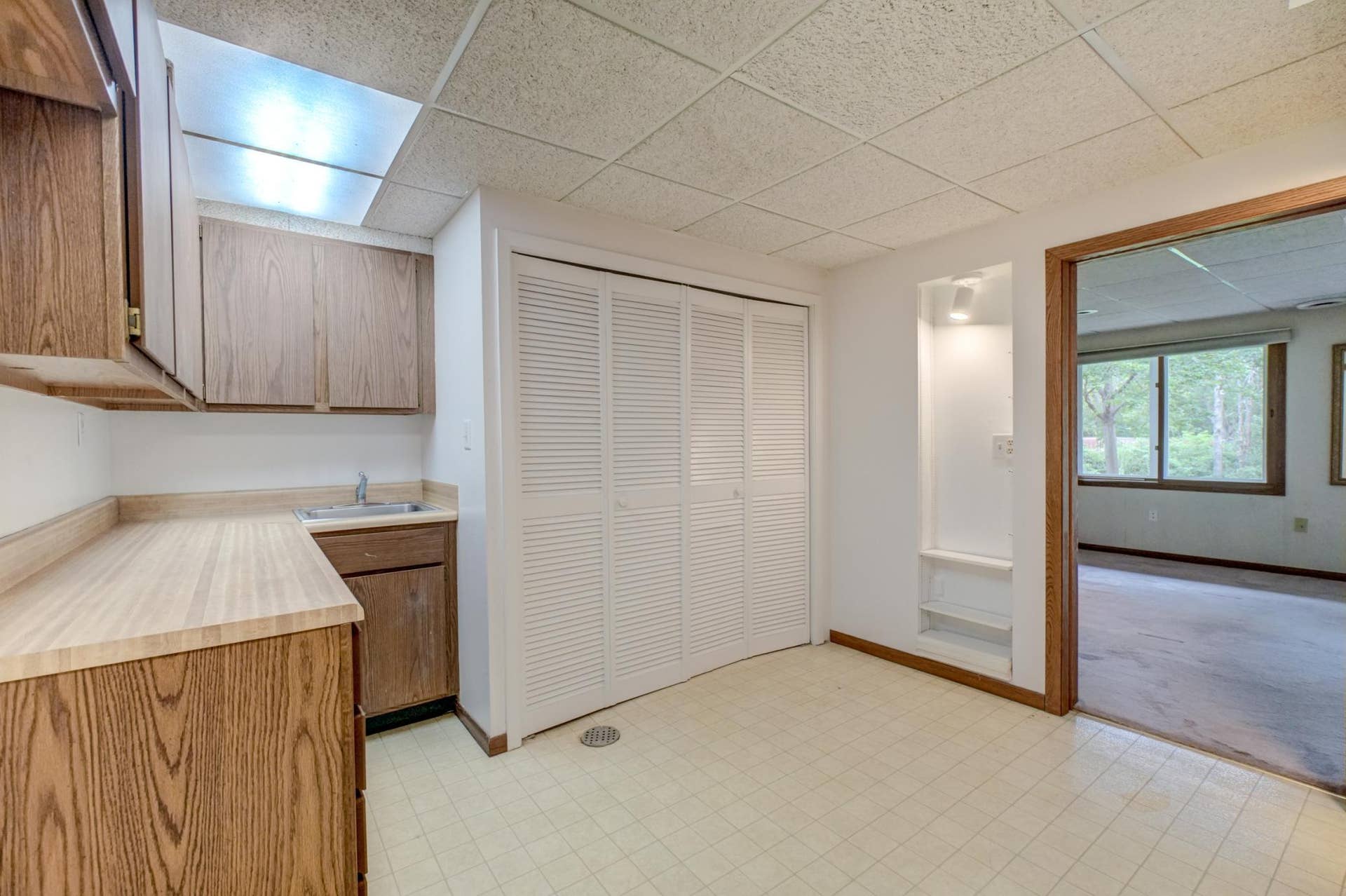 2174 Tower Court, Woodbury, MN 55125 2174 Tower Court-62.jpg
