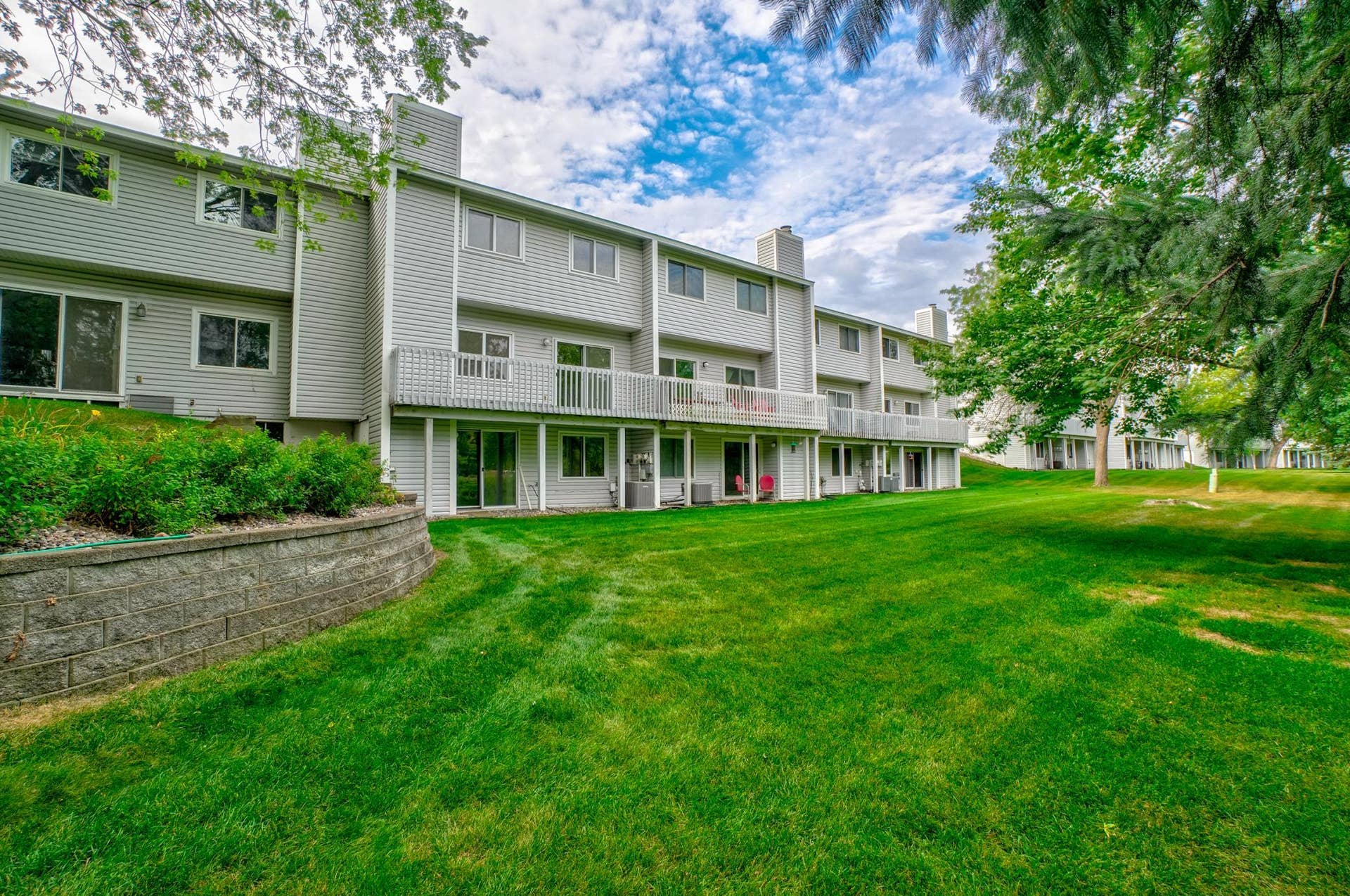 2174 Tower Court, Woodbury, MN 55125 2174 Tower Court-68.jpg