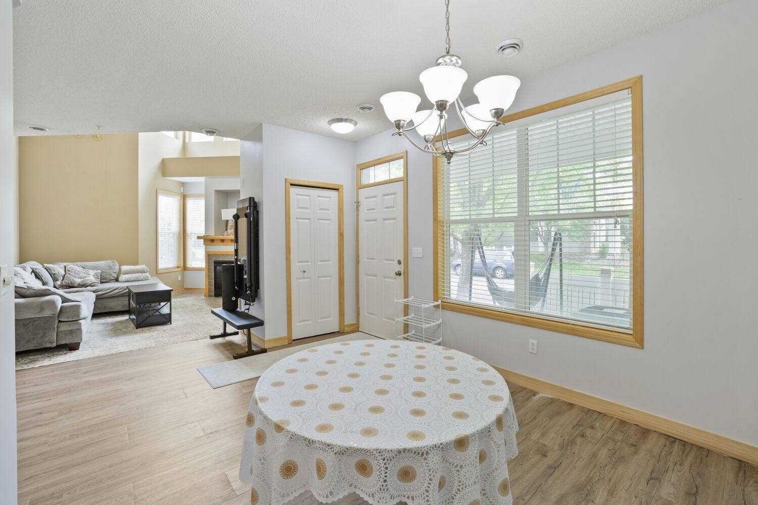 3033 Chamberlain Street N, #4, Maplewood, MN 55109 3033 Chamberlain Street N, #4, Maplewood, MN 55109