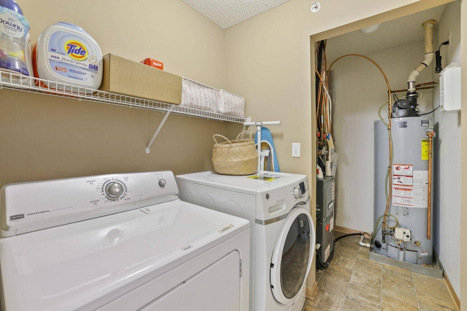 3033 Chamberlain Street N, #4, Maplewood, MN 55109 3033 Chamberlain Street N, #4, Maplewood, MN 55109