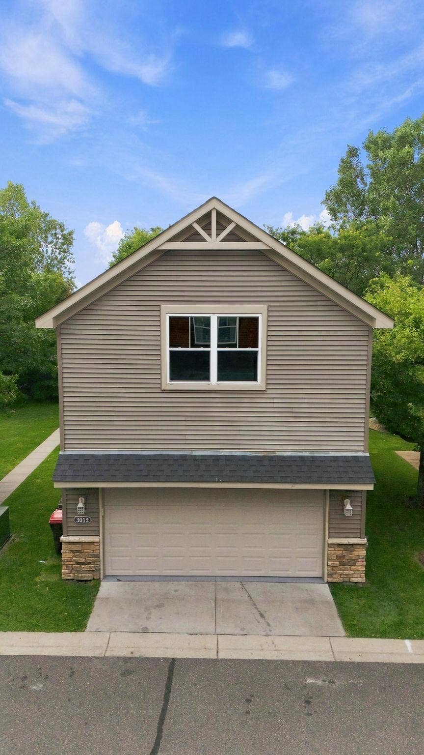 3012 Cottage Lane N, Maplewood, MN 55109 53-web-or-mls-DJI_20260729115250_0488_D.jpg
