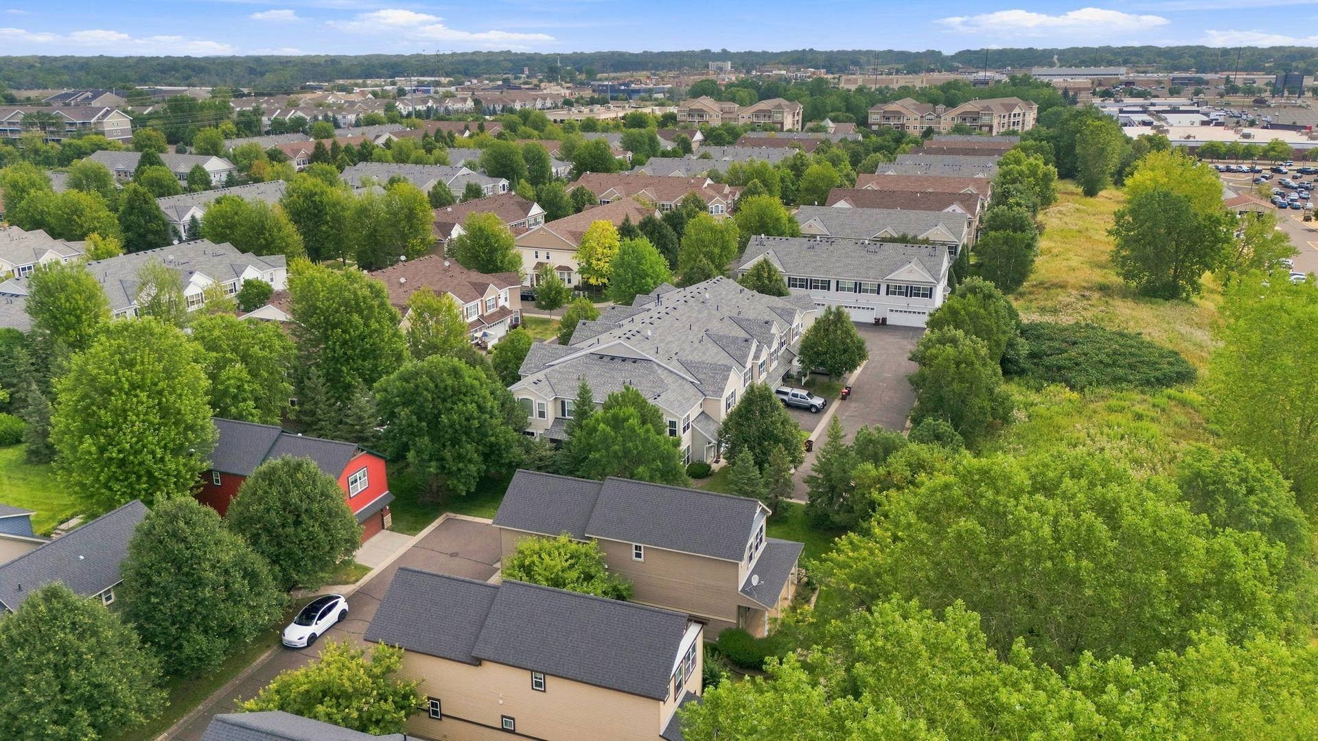 3012 Cottage Lane N, Maplewood, MN 55109 52-web-or-mls-DJI_20260729114904_0486_D.jpg