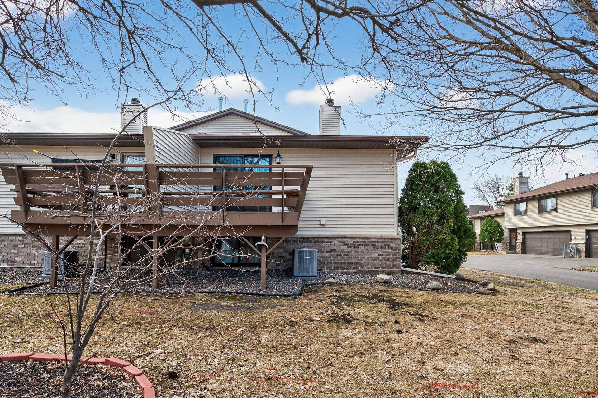5127 84th Court N, Brooklyn Park, MN 55443 5127 84th Court N, Brooklyn Park, MN 55443