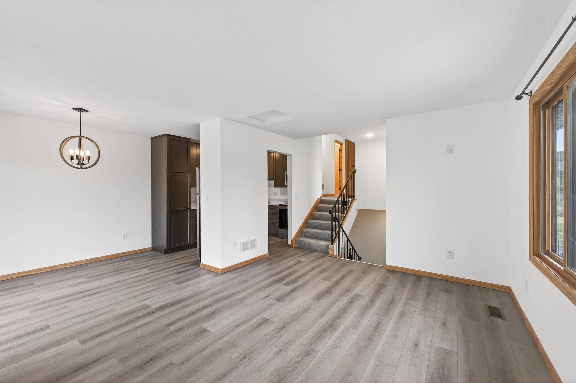 5127 84th Court N, Brooklyn Park, MN 55443 5127 84th Court N, Brooklyn Park, MN 55443