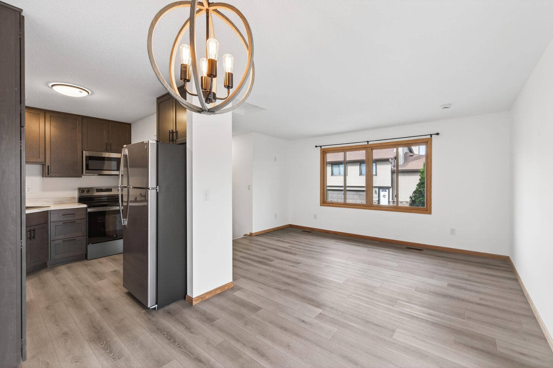 5127 84th Court N, Brooklyn Park, MN 55443 5127 84th Court N, Brooklyn Park, MN 55443