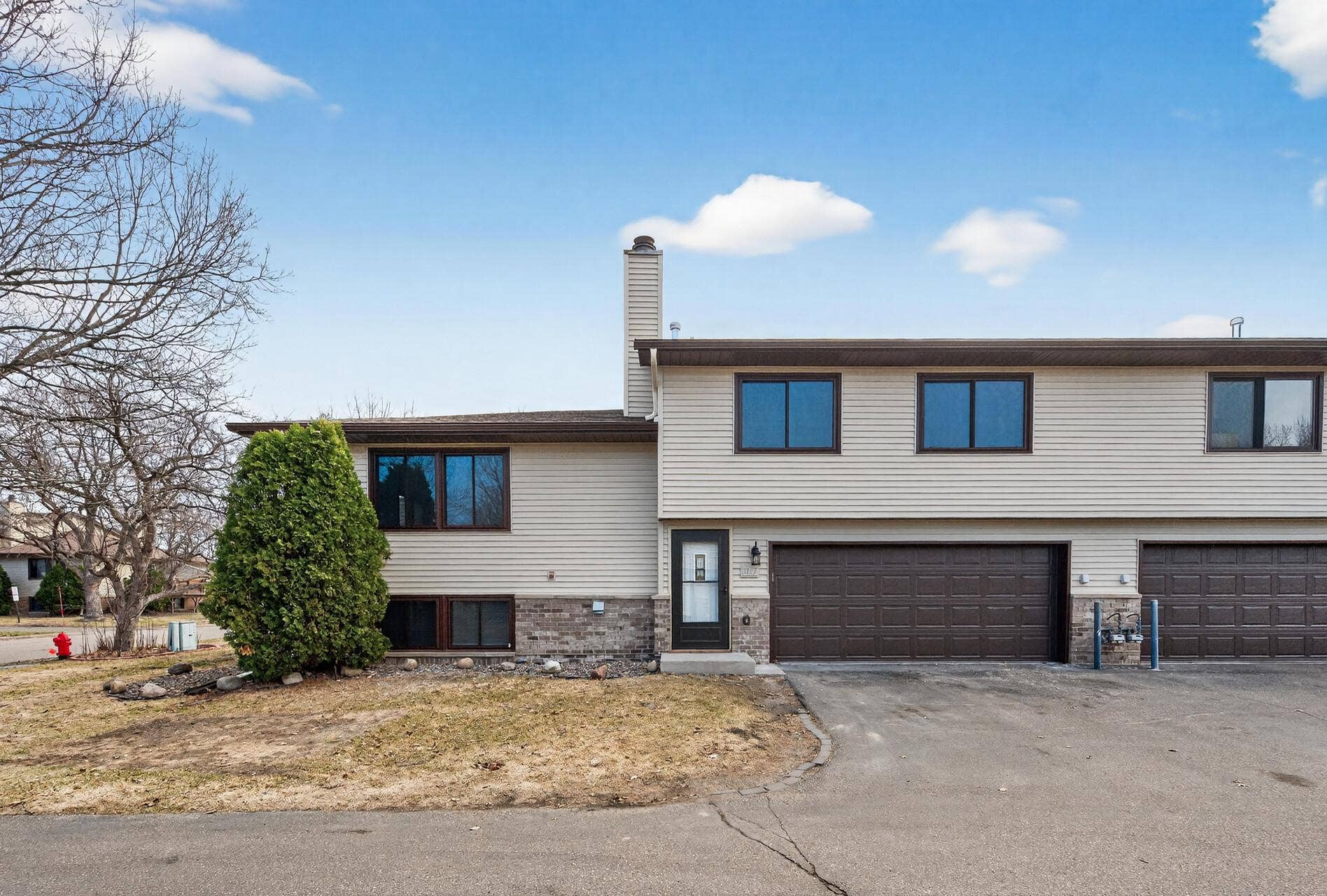 5127 84th Court N, Brooklyn Park, MN 55443 5127 84th Court N, Brooklyn Park, MN 55443