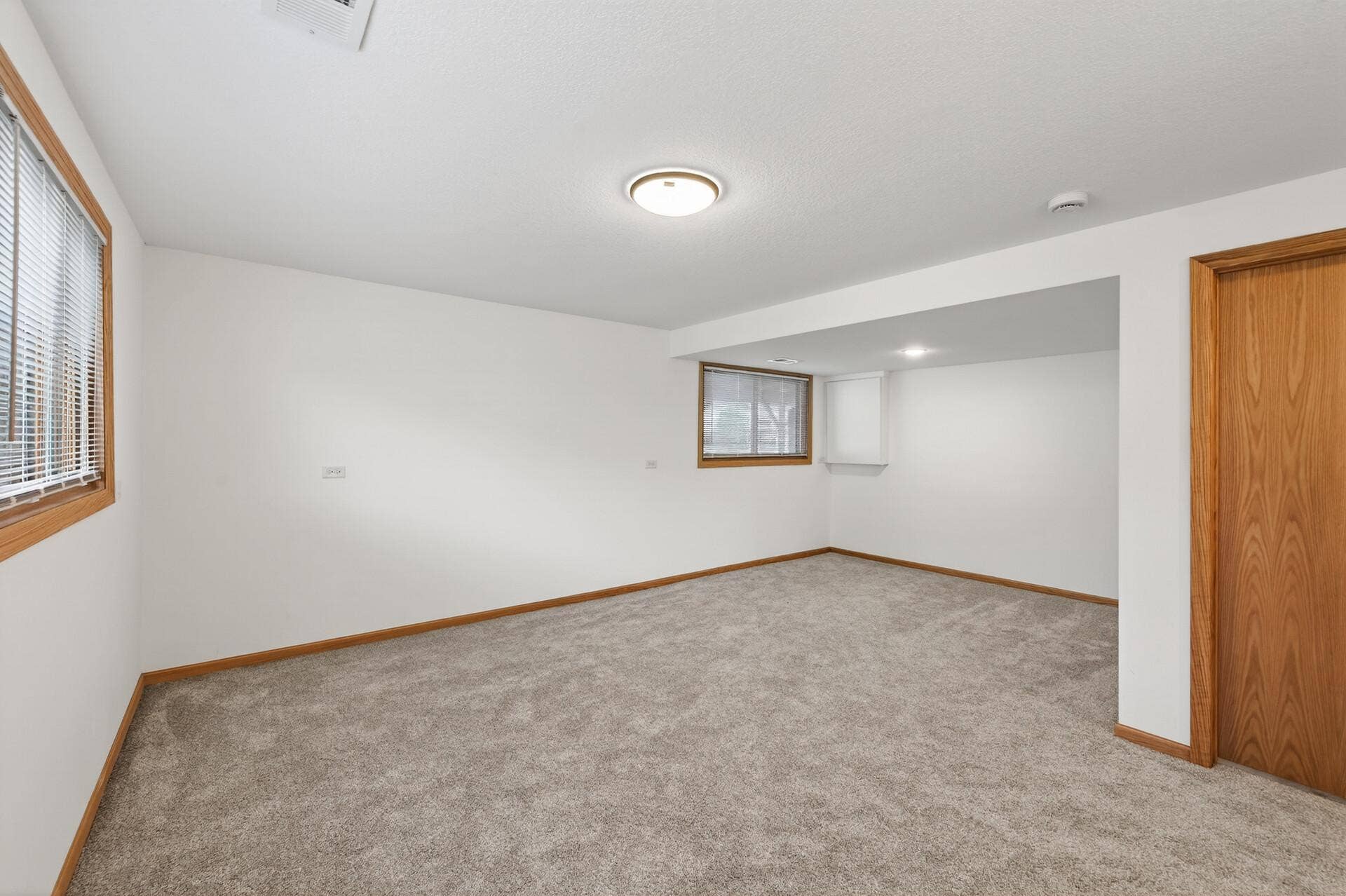 5127 84th Court N, Brooklyn Park, MN 55443 5127 84th Court N, Brooklyn Park, MN 55443