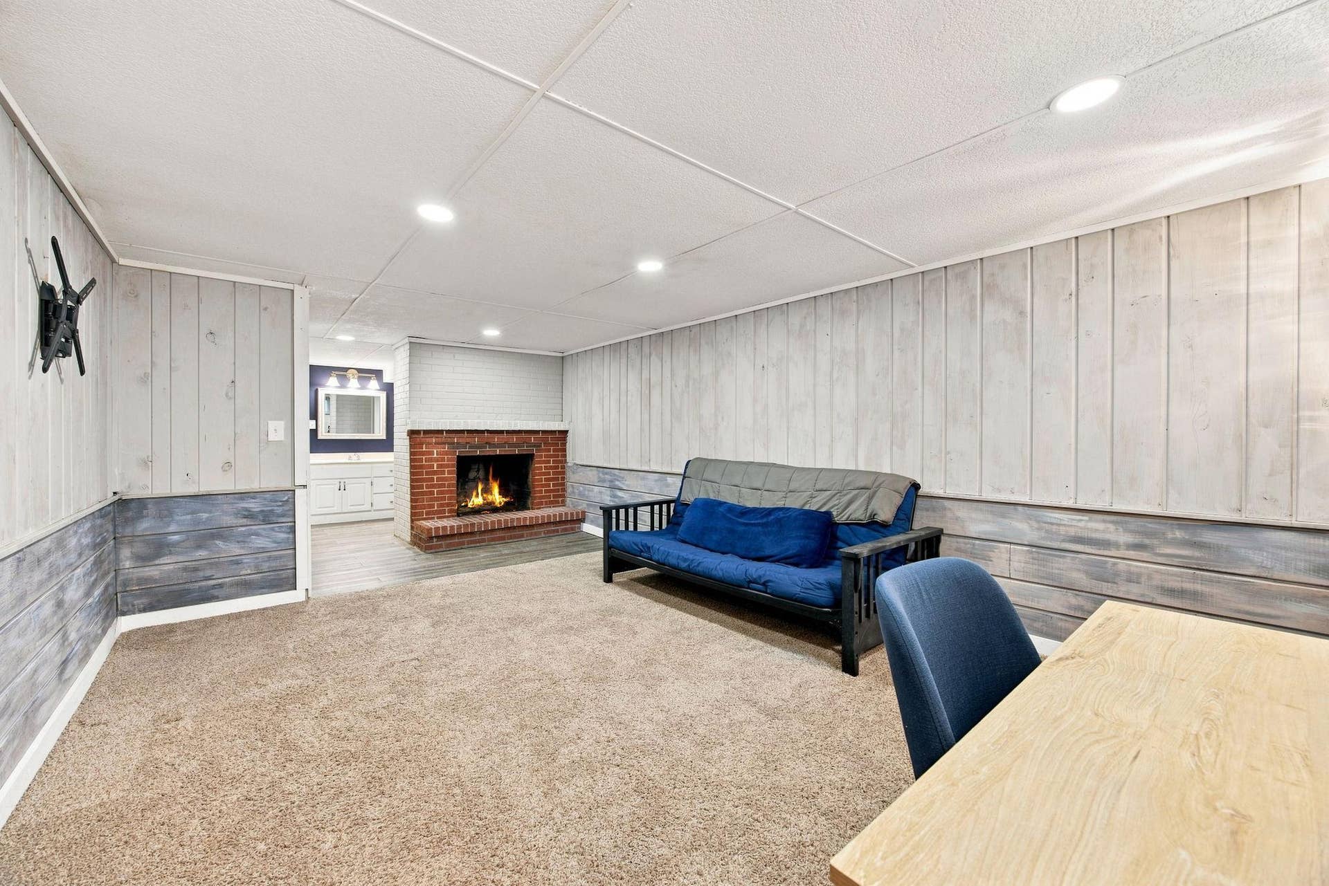 5719 Northport Drive, Brooklyn Center, MN 55429 5719 Northport Drive, Brooklyn Center, MN 55429