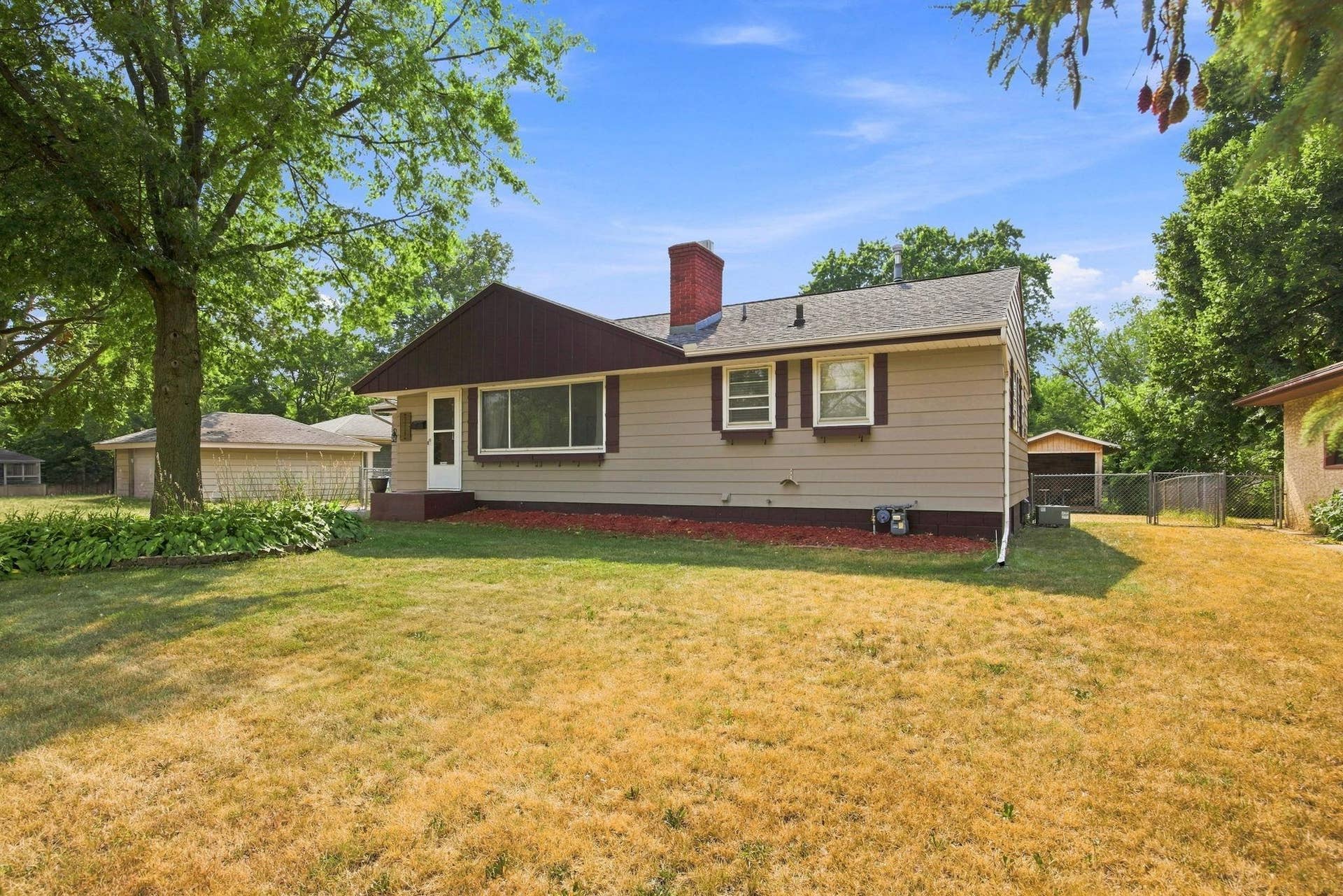 5719 Northport Drive, Brooklyn Center, MN 55429 5719 Northport Drive, Brooklyn Center, MN 55429
