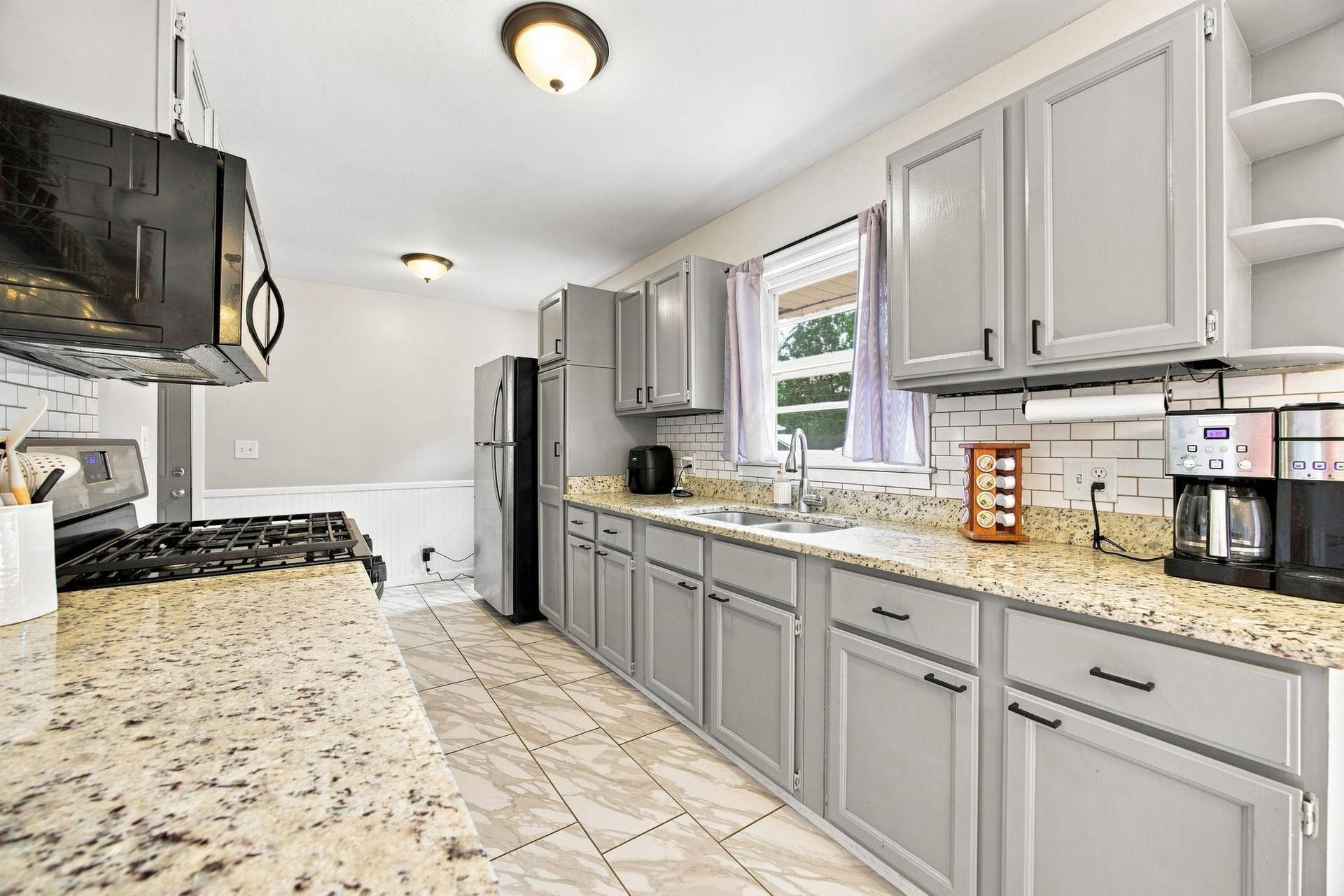 5719 Northport Drive, Brooklyn Center, MN 55429 5719 Northport Drive, Brooklyn Center, MN 55429