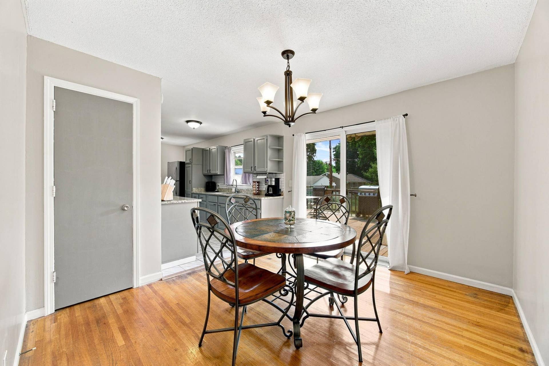 5719 Northport Drive, Brooklyn Center, MN 55429 5719 Northport Drive, Brooklyn Center, MN 55429