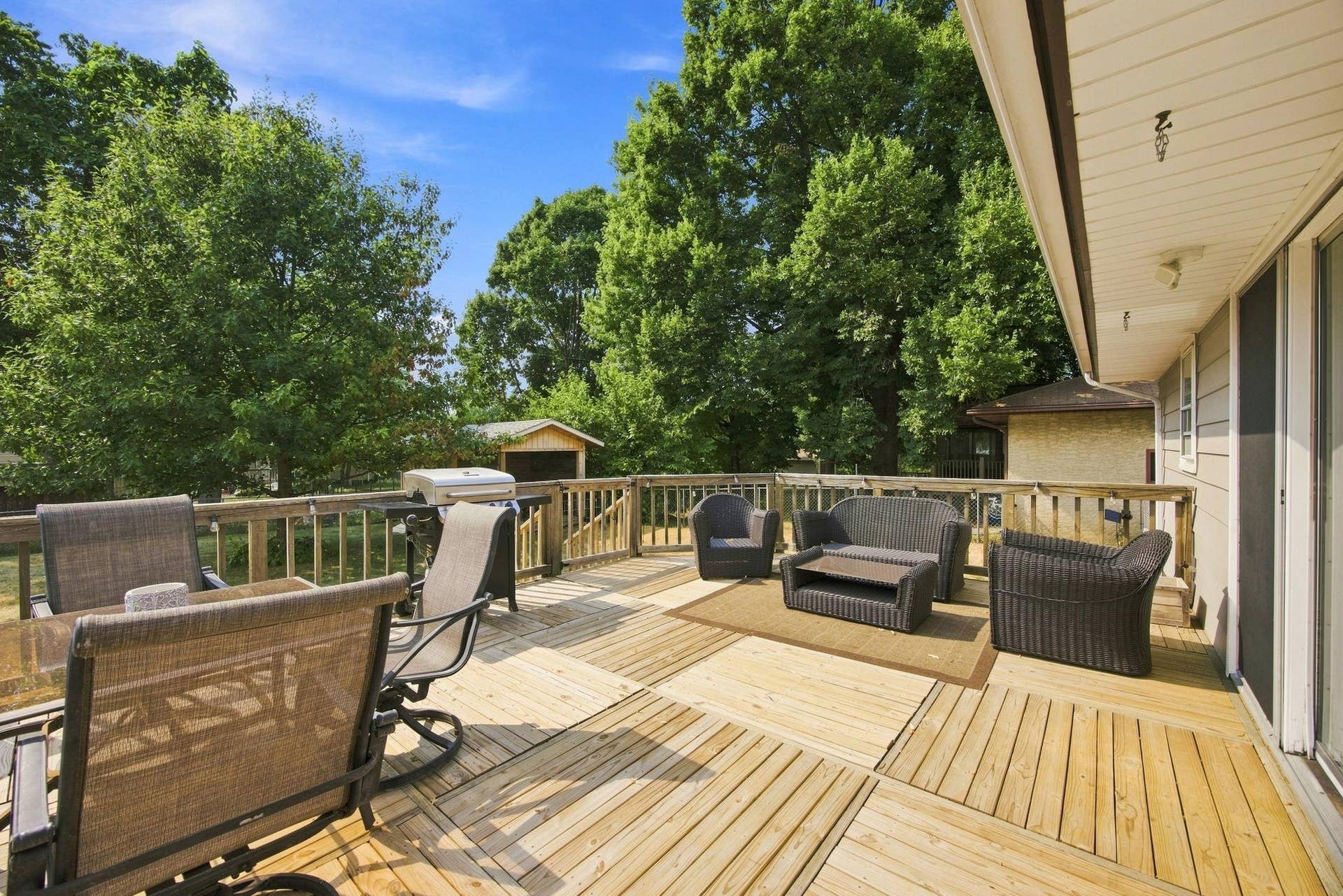 5719 Northport Drive, Brooklyn Center, MN 55429 5719 Northport Drive, Brooklyn Center, MN 55429