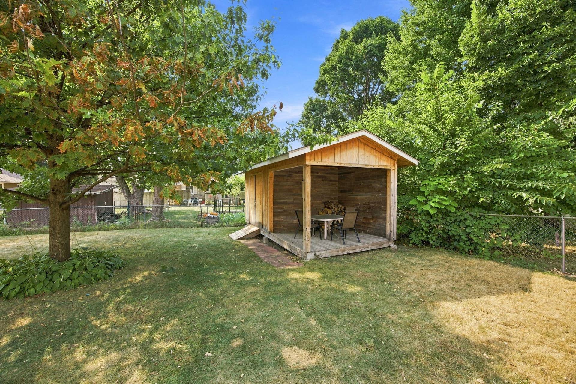 5719 Northport Drive, Brooklyn Center, MN 55429 5719 Northport Drive, Brooklyn Center, MN 55429