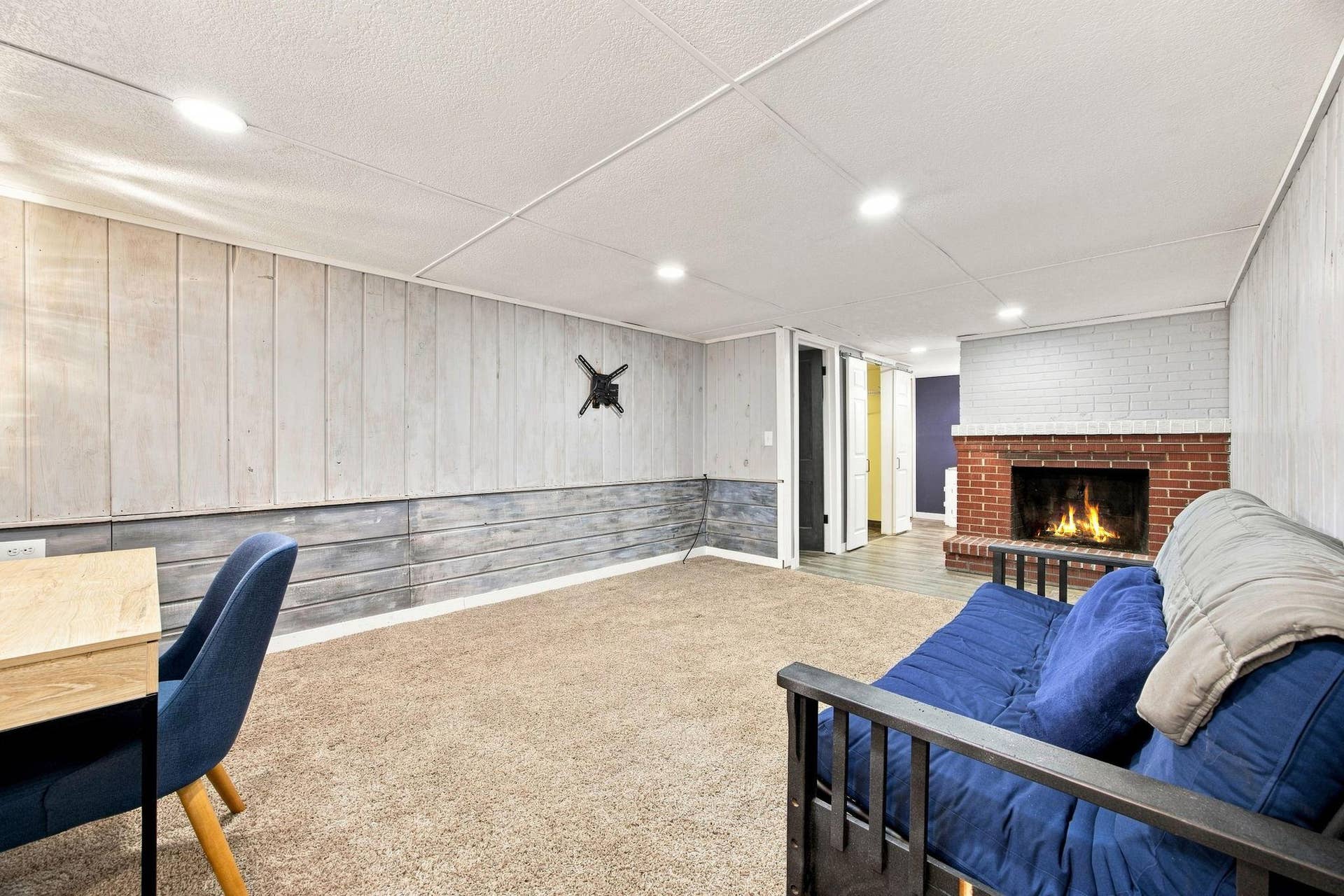 5719 Northport Drive, Brooklyn Center, MN 55429 5719 Northport Drive, Brooklyn Center, MN 55429