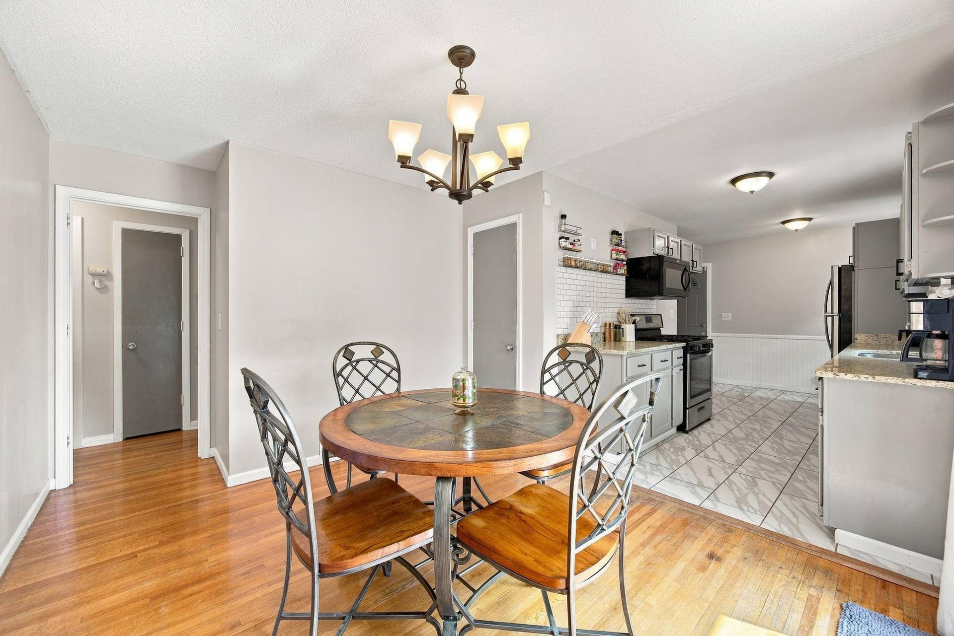 5719 Northport Drive, Brooklyn Center, MN 55429 5719 Northport Drive, Brooklyn Center, MN 55429