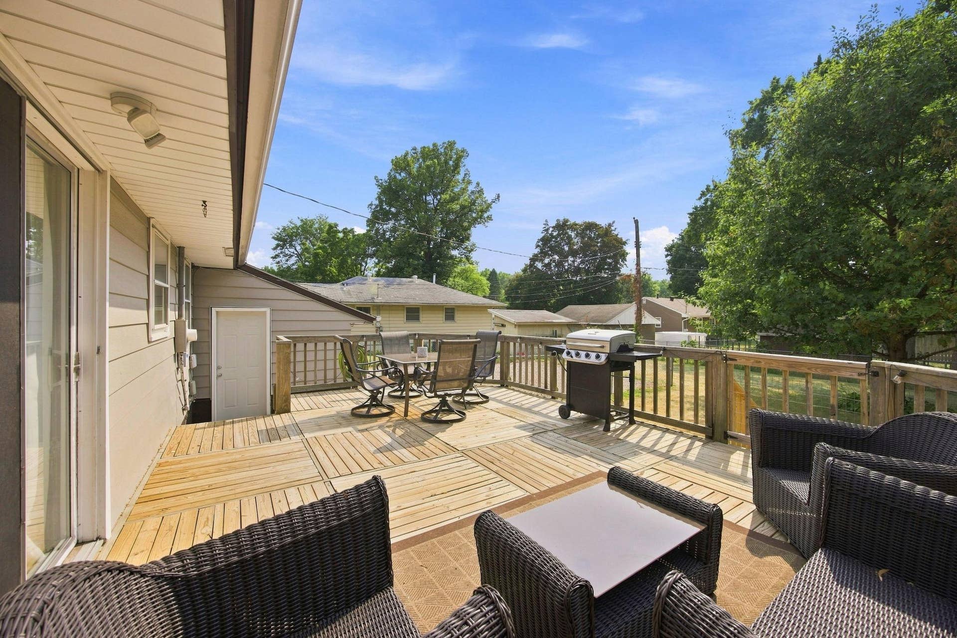 5719 Northport Drive, Brooklyn Center, MN 55429 5719 Northport Drive, Brooklyn Center, MN 55429