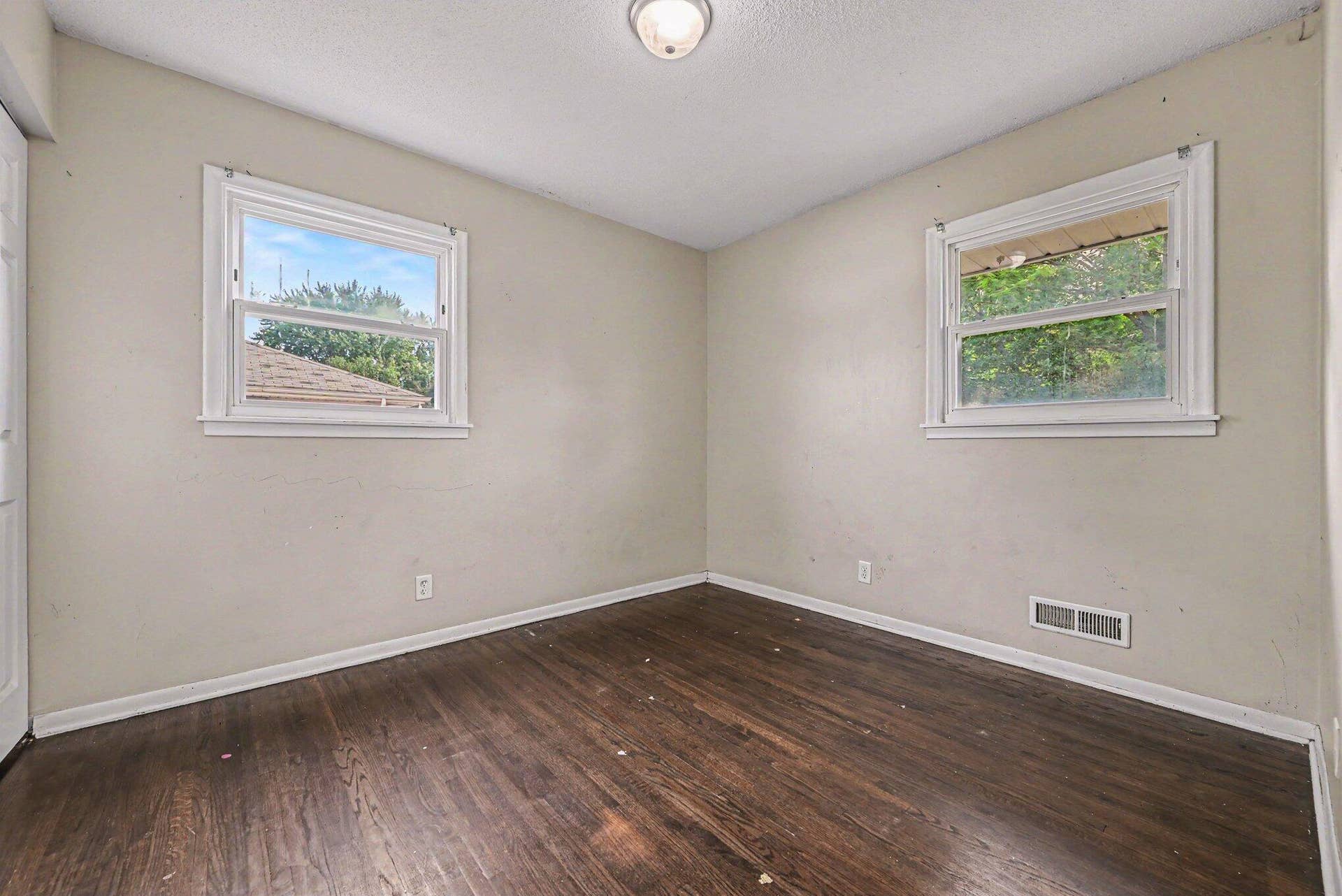 5931 Zenith Avenue N, Brooklyn Center, MN 55429 18_beyc6a6a78c3ad37d.jpg