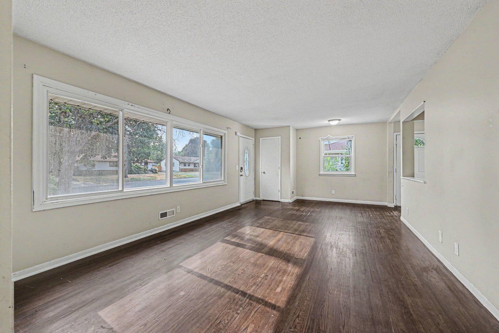 5931 Zenith Avenue N, Brooklyn Center, MN 55429 06_beyc6a6a786865f9b.jpg