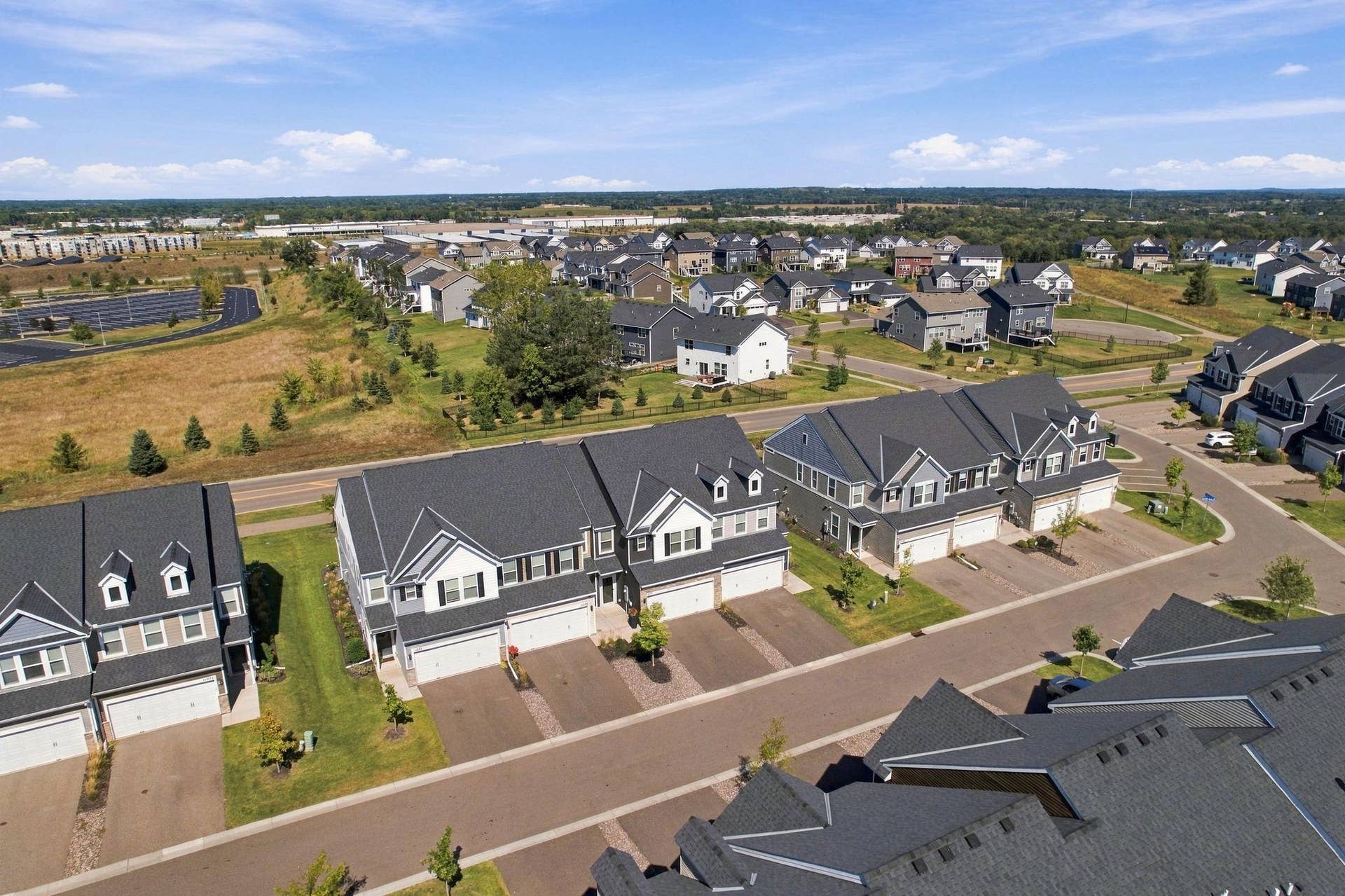 11271 Brookview Road, Woodbury, MN 55129 40-web-or-mls-004_DJI_0010.jpg