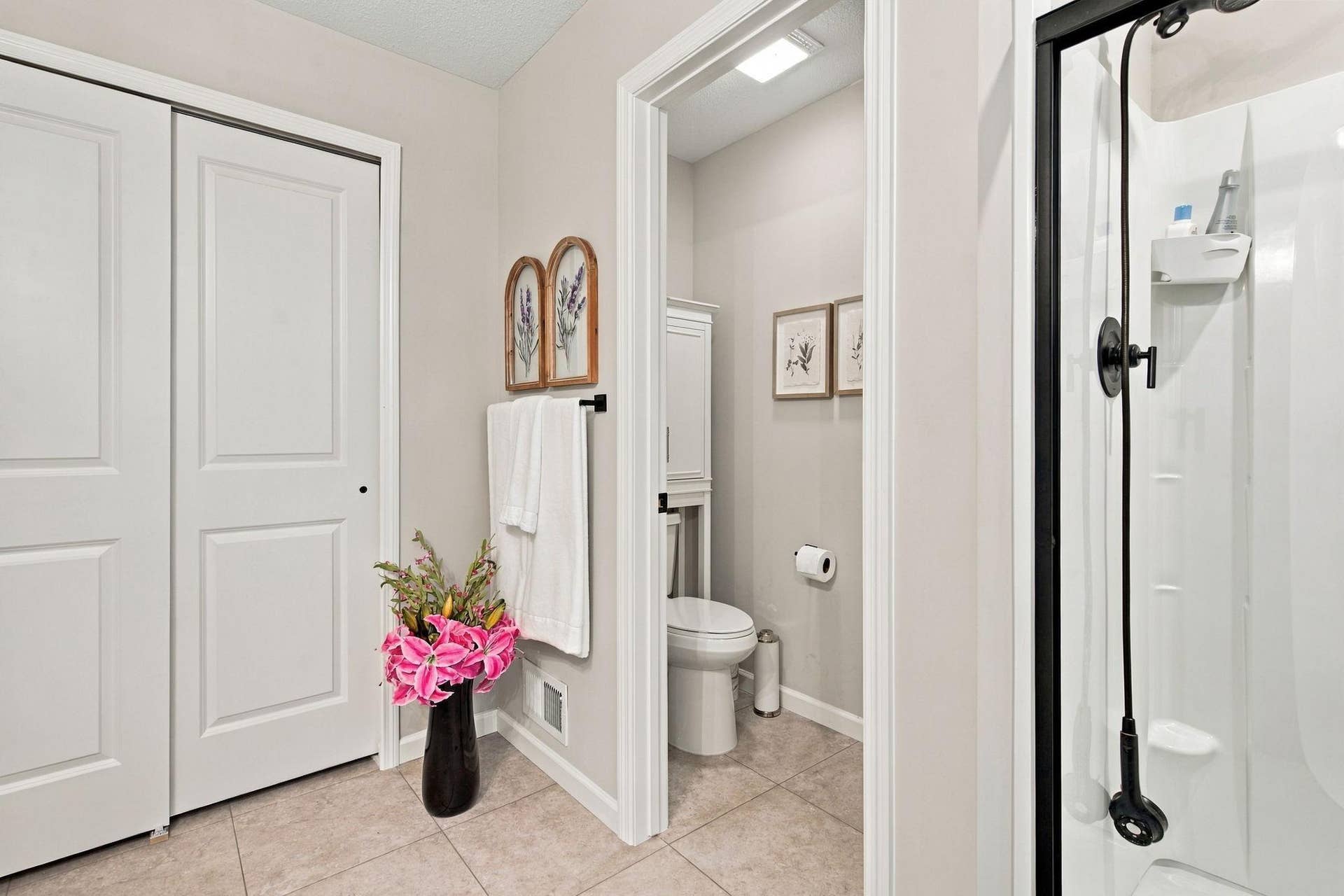 11271 Brookview Road, Woodbury, MN 55129 32-web-or-mls-039_DSC08505.jpg