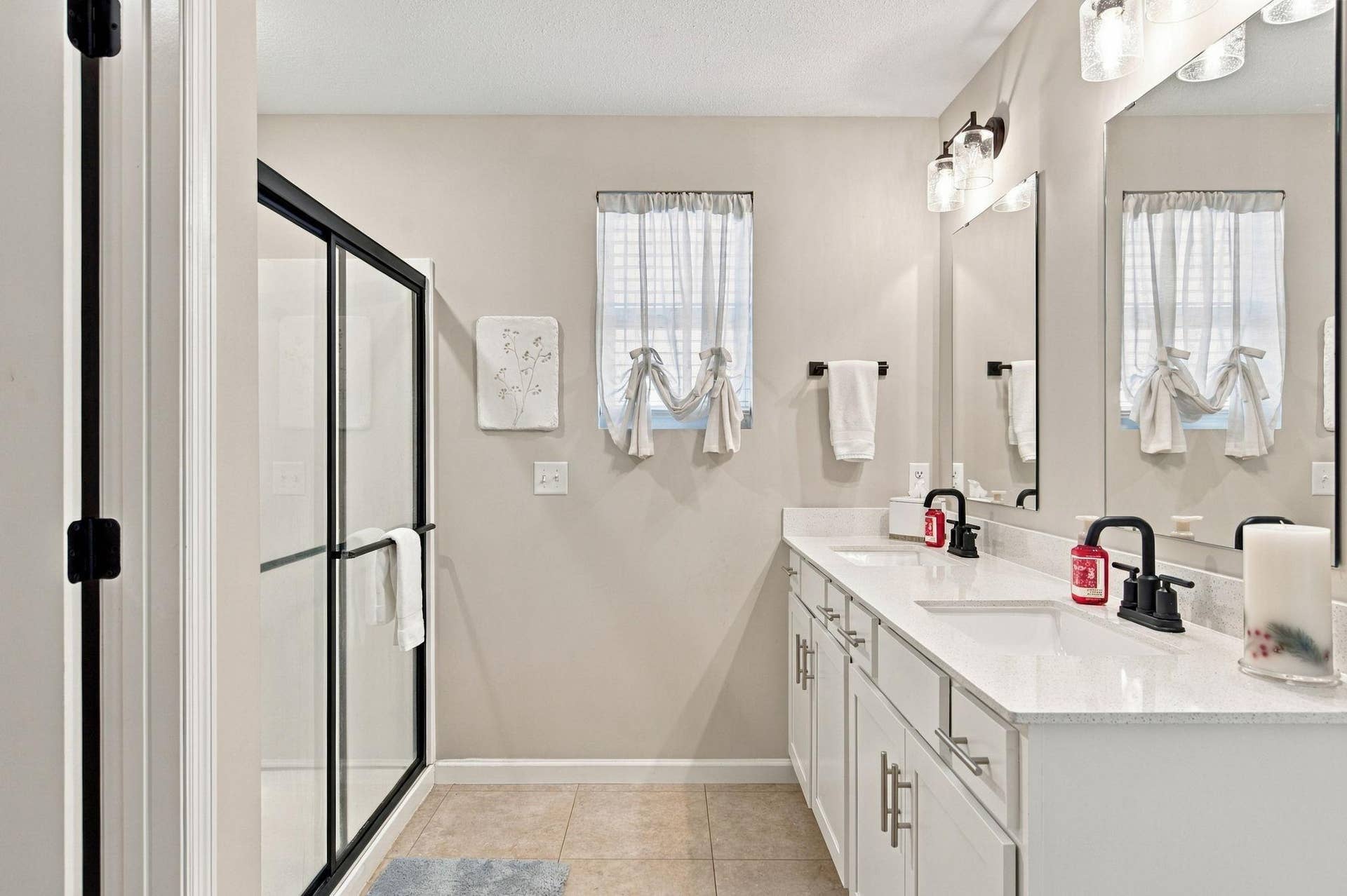 11271 Brookview Road, Woodbury, MN 55129 31-web-or-mls-038_DSC08499.jpg