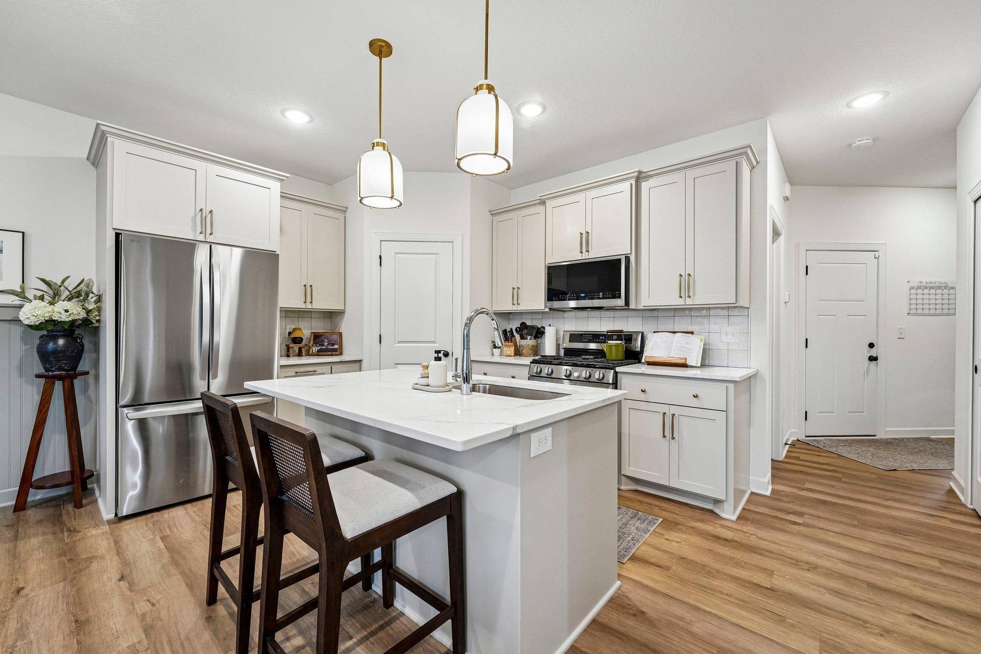 12-web-or-mls-Randolph Ave-S0108-012.jpg